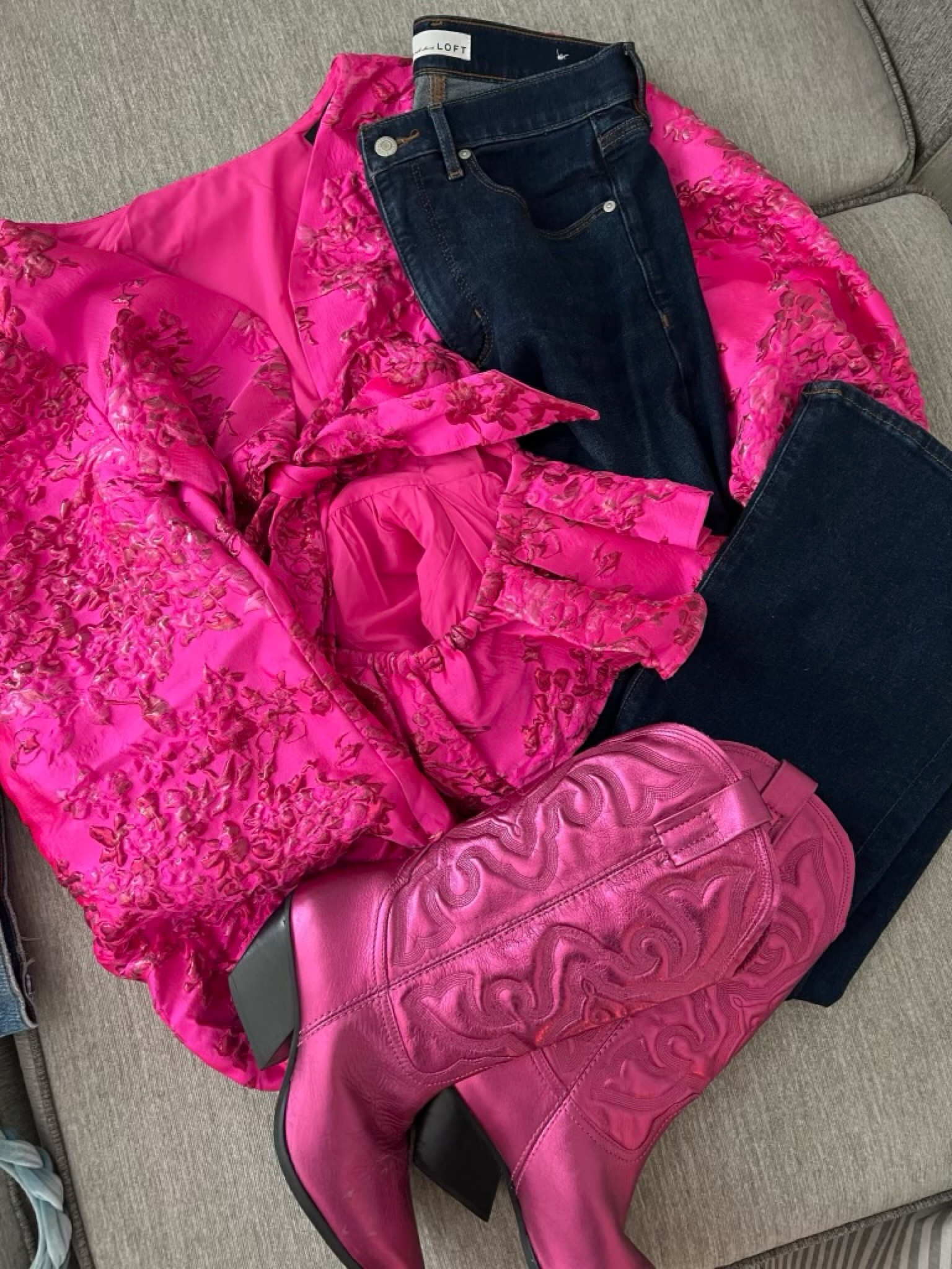 Nashville outfit inspo

country. cowboy boots. booties. country. pink outfit. barbie. casual. concert. revolve. jean. 

#LTKstyletip #LTKtravel