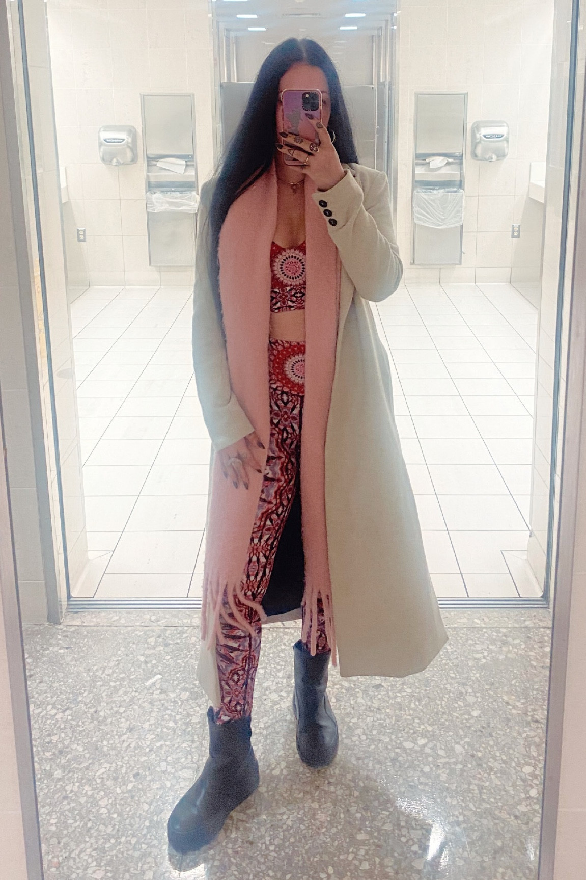 Travel day fits always consist of activewear and outerwear ✨

#LTKstyletip #LTKfitness #LTKtravel