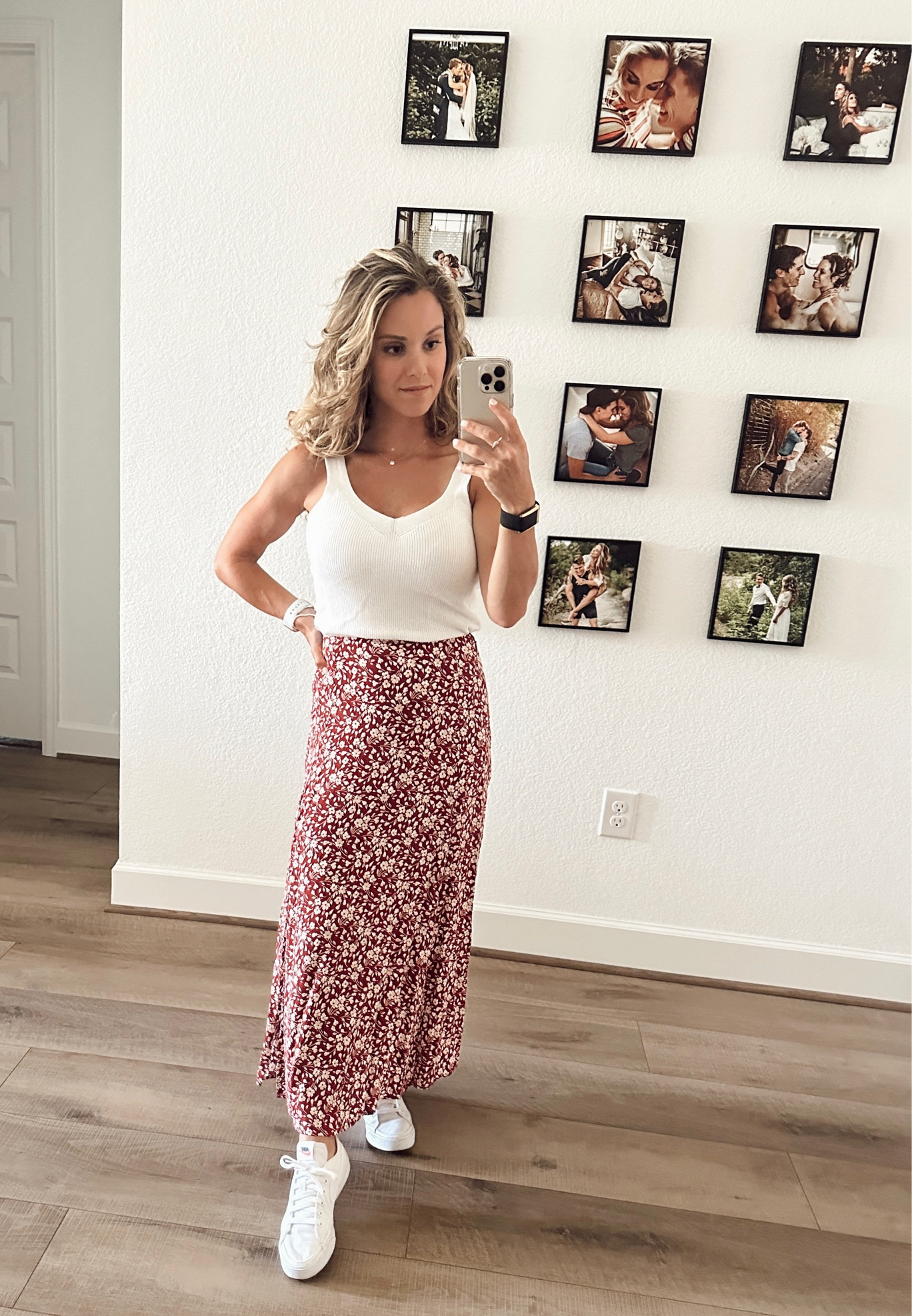 Wearing a size S in the skirt // summer outfit, girls night, summer casual, reformation