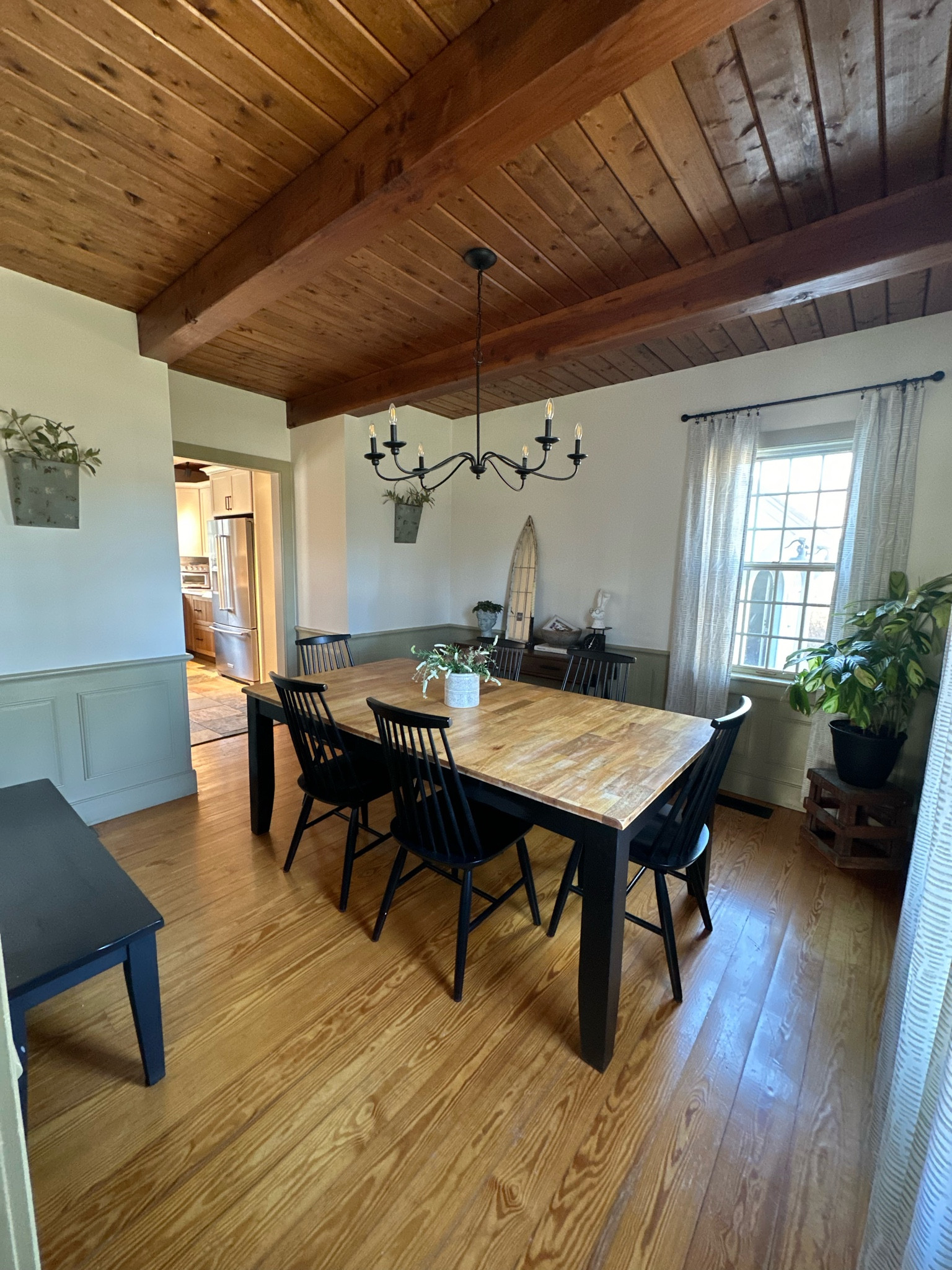 Decided to move the dining room and it feels so much bigger now 🖤

#LTKsalealert #LTKhome #LTKstyletip