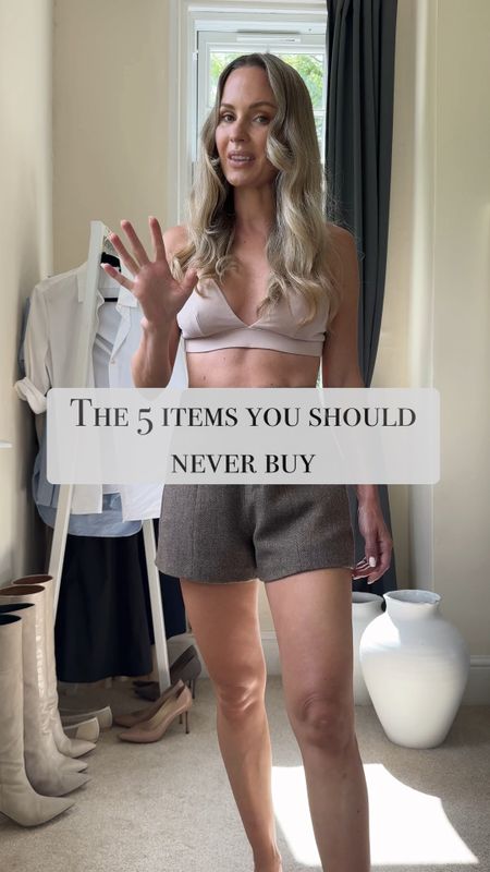 The 5 items you should never buy 

Use my code “tess10” for 10% off Goelia (tip - you can layer this code on top of their other offers!) 🖤


#LTKSeasonal #LTKStyleTip #LTKVideo