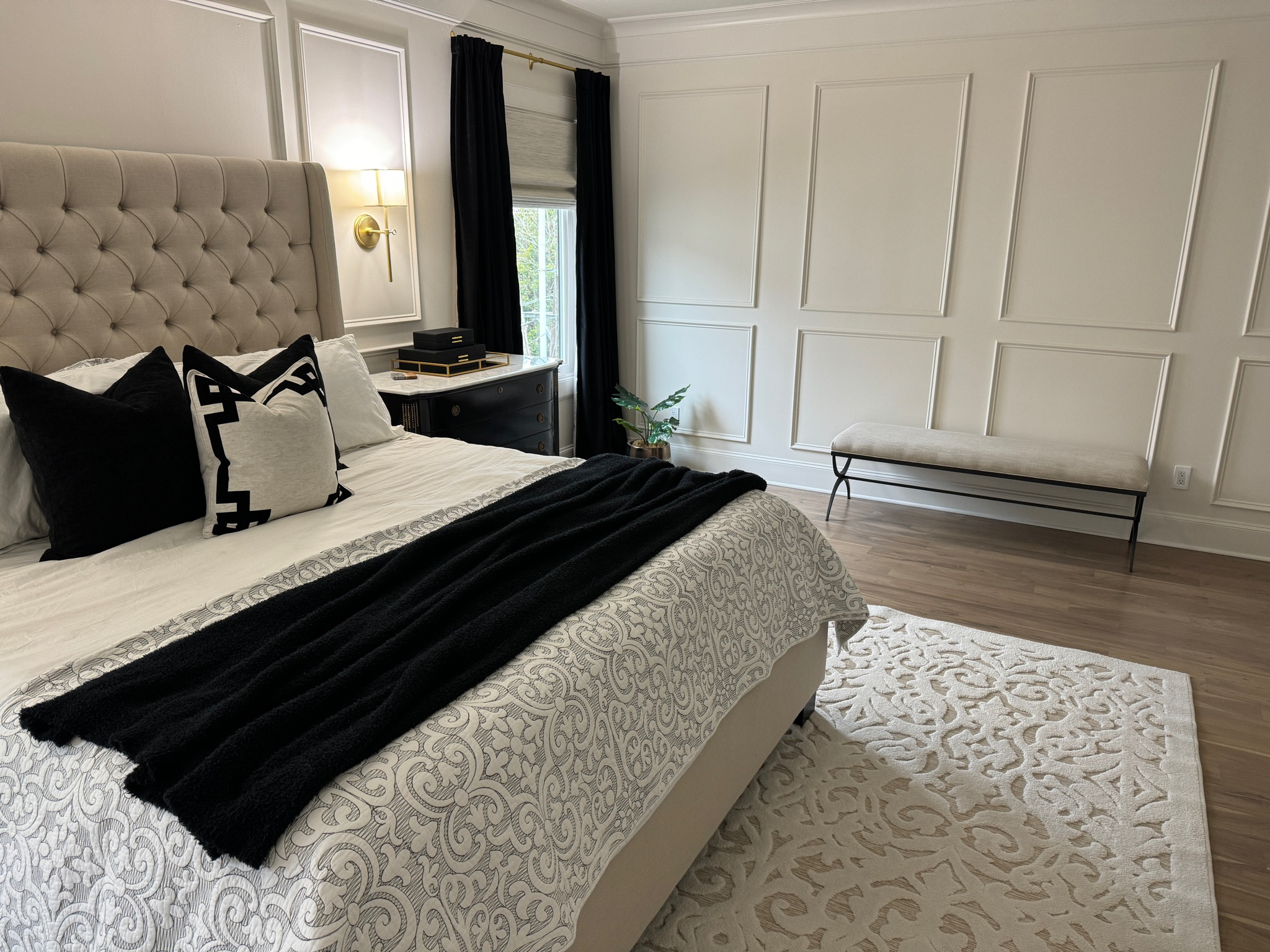 Master Bedroom Decor

#everypiecefits

Home decor
Master bedroom 
Bedroom decor
Bedding
Home design
Interior design

#LTKHome #LTKFamily #LTKStyleTip