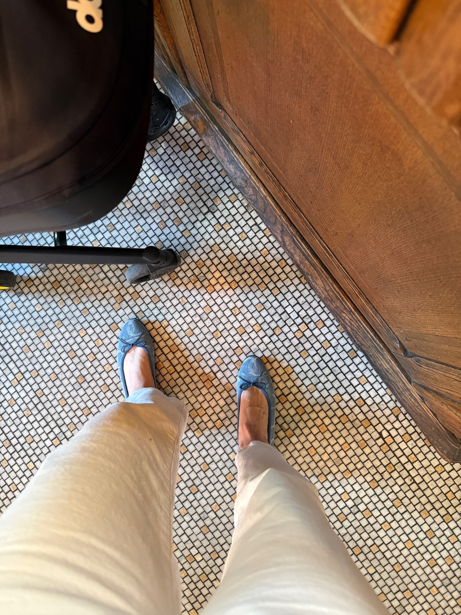 Shoes run a half size small
Jeans: I wear my larger size 26