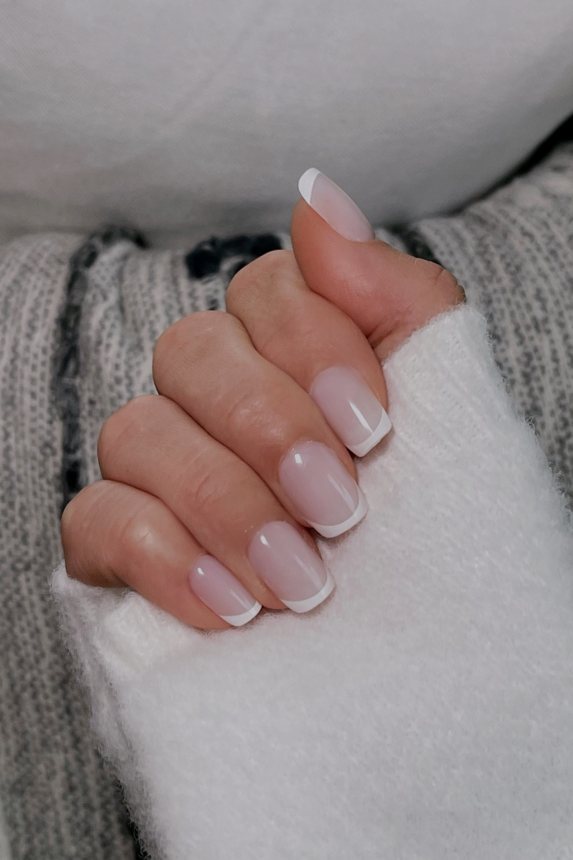 BTArtbox Press on Nails | French Tip | Press On Short | Glue On Nails for Christmas Party | Supremely Fit & Natural   | Amazon | #amazonfind #nailinspo