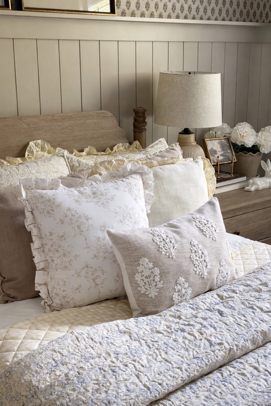 These vibes in our guest room are 
E V E R Y T H I N G. Our new Monroe Bed is the perfect addition!!  

 #LTKSeasonal #LTKHome