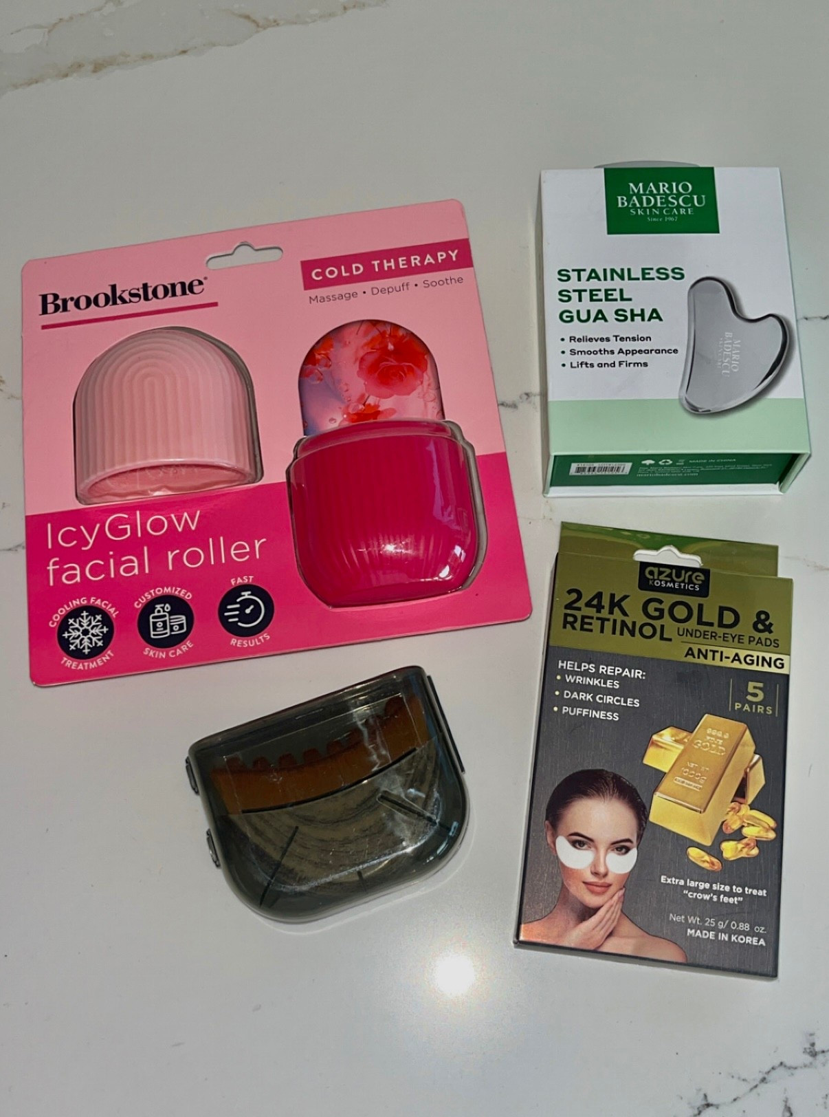 POV: you finally romanticize your skincare routine 😮‍💨✨

Cold therapy roller ❄️
Gua sha glow 💆‍♀️
Lymphatic contour brush = snatched jawline & depuffed face 👀
Under-eye patches = instant refresh ✨

I linked everything in my LTK and Amazon Storefront — affordable, easy, and actually works 🤍
Save this for your next self-care night ✨
#SkincareRoutine #SelfCareRoutine #SkinCareTools #LymphaticDrainage
