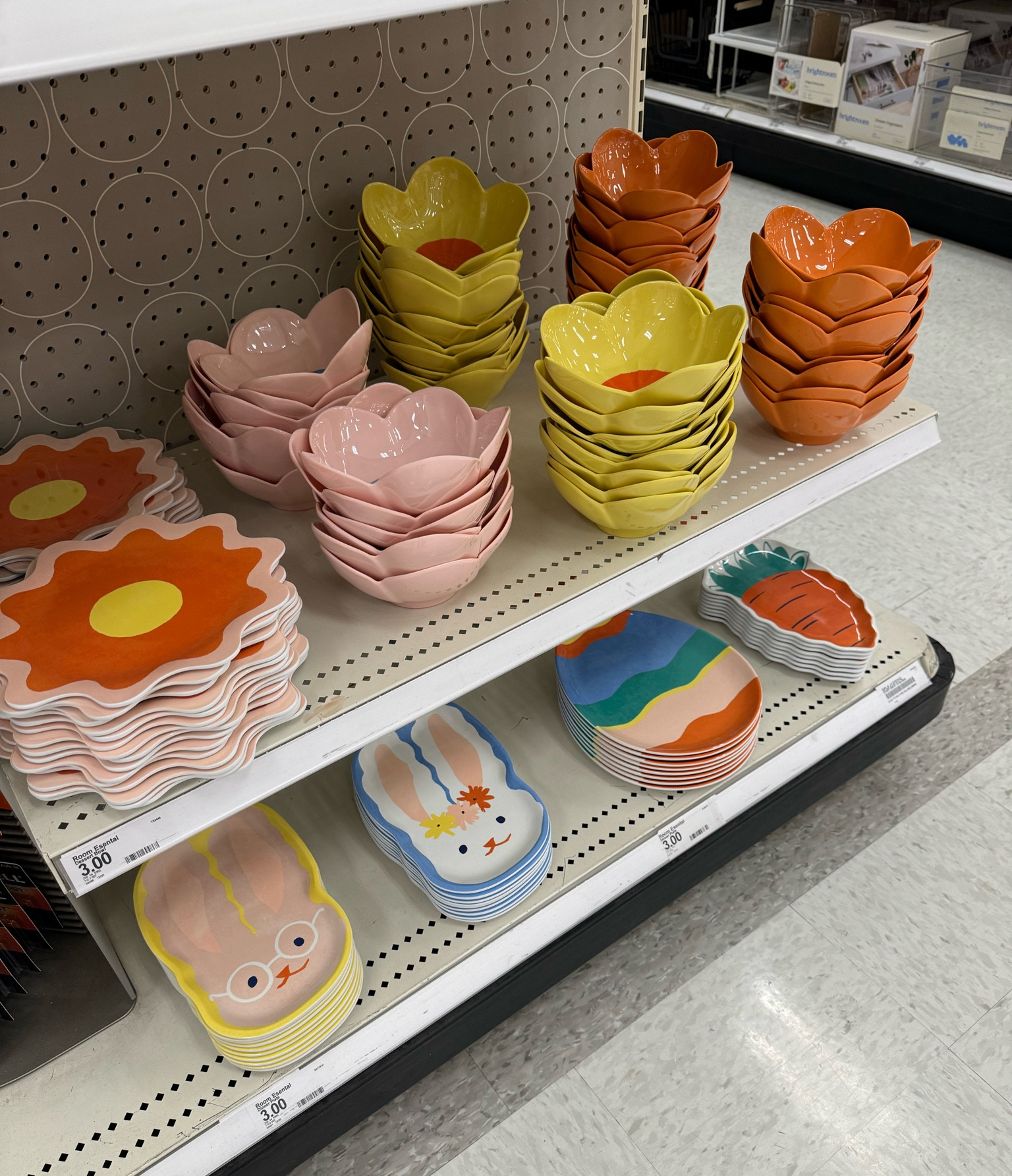Easter spring plates at Target 🐰🥕

#LTKHome #LTKFamily #LTKSpring