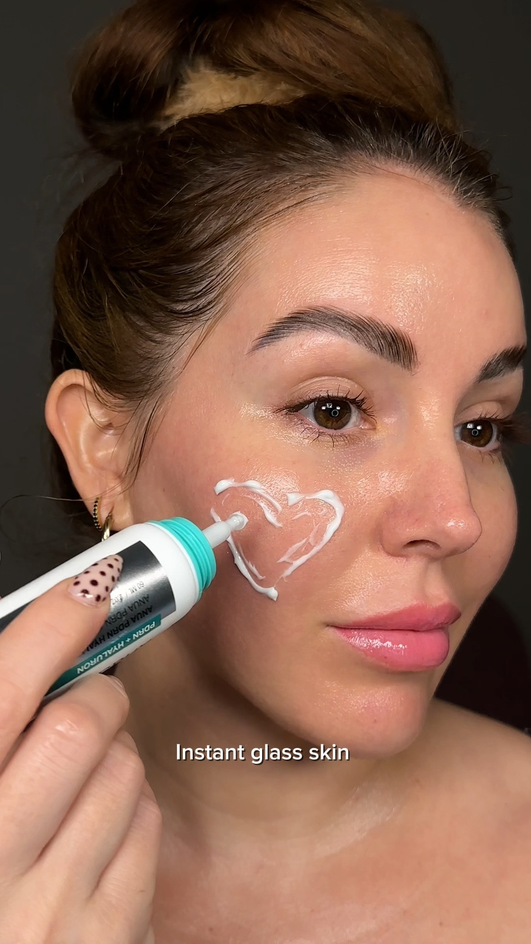 That bouncy, glass skin glow? Yeah, my skin drinks this up 🐟🫧

#anuapdrn #koreanskincare 

#LTKBeauty #LTKCyberWeek #LTKselfcare