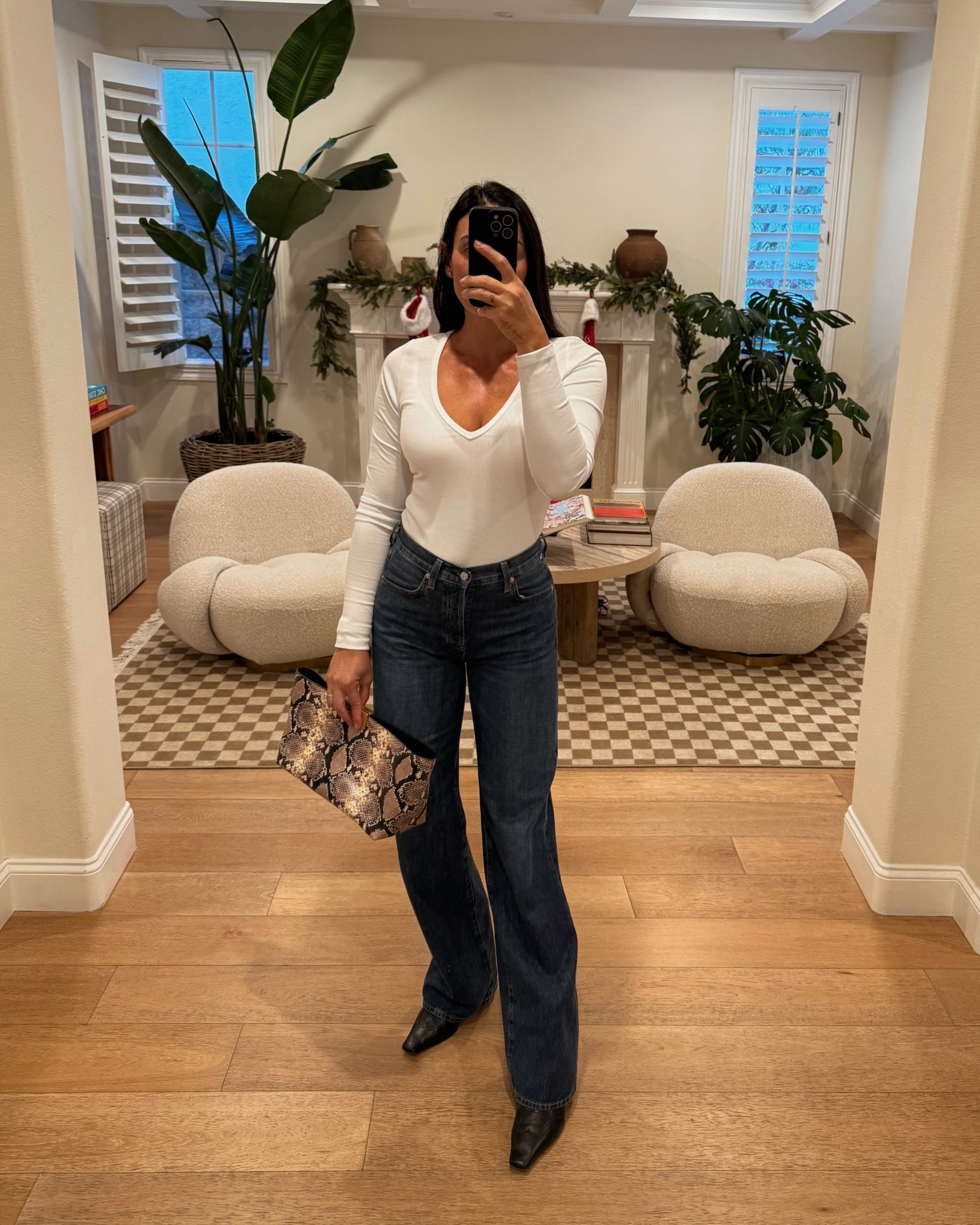 Best v neck long sleeve 
Belen15 at checkout 
Great denim size 26

#LTKOver40 #LTKSeasonal