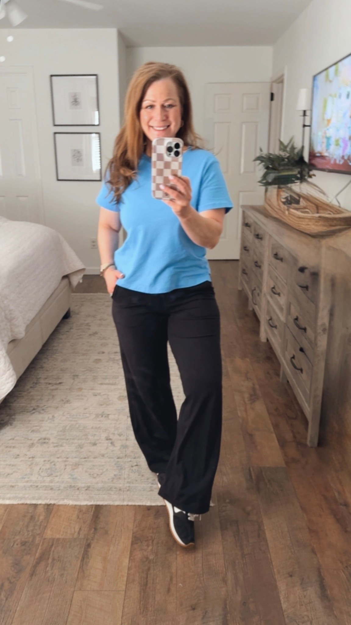 Today’s OOTD- comfy style

Short sleeve cropped tee 
Wide leg yoga pants (three lengths)
Sneakers
Layered necklaces 
Hoop earrings

#LTKootd #LTKSeasonal #LTKPetite