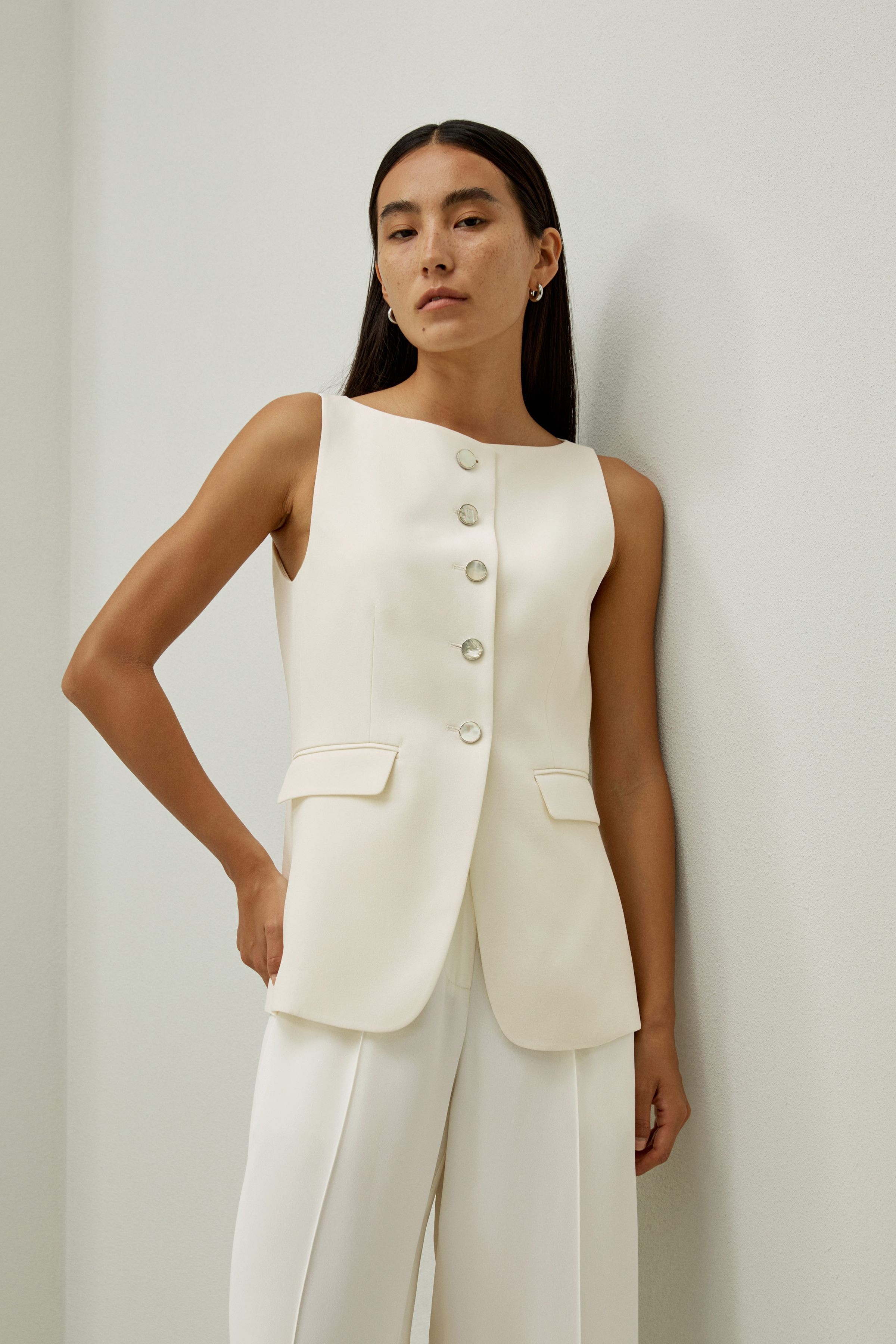 Sleeveless Button Up Silk Vest | LilySilk