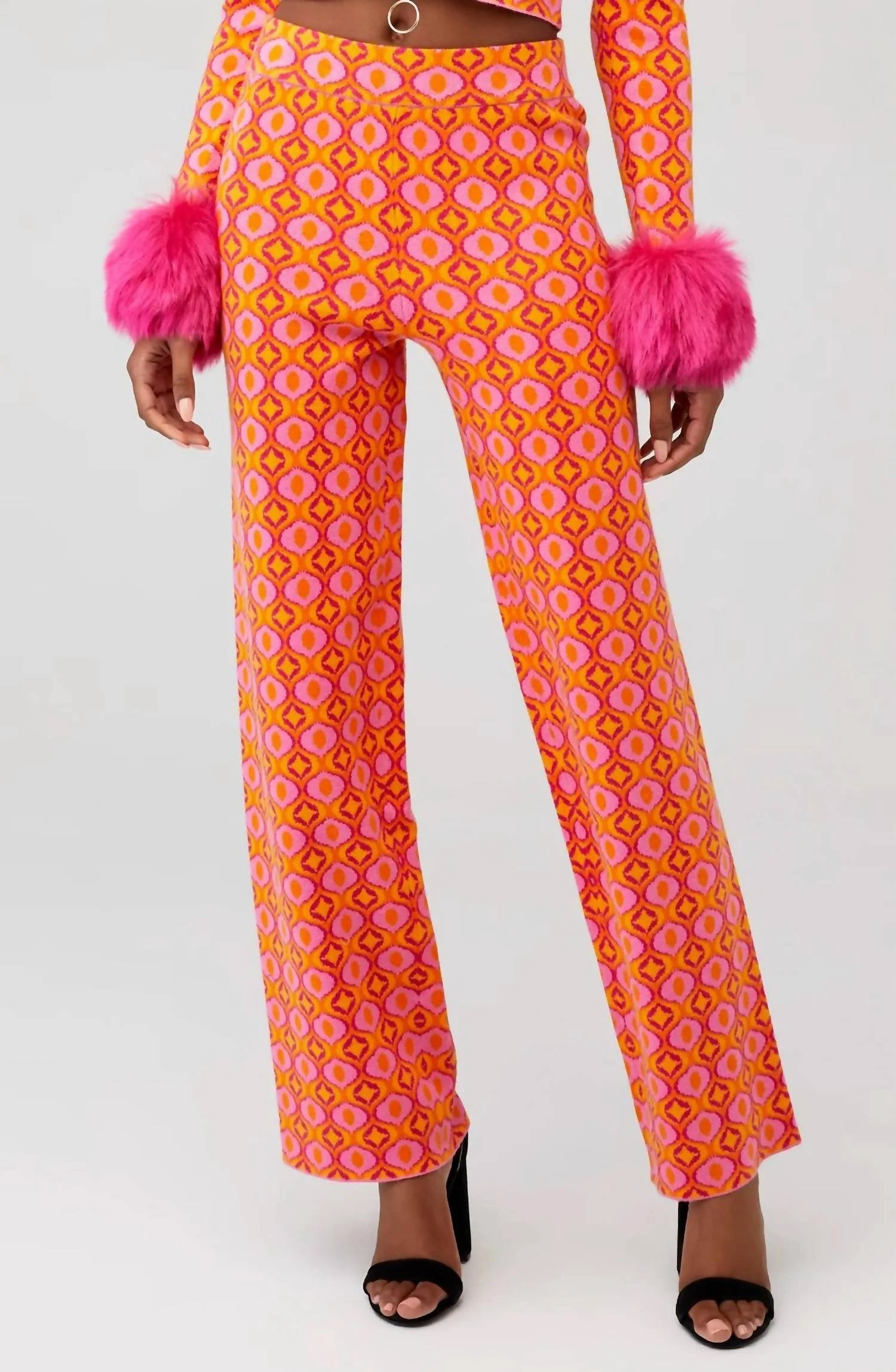Zermatt Sweater Pant In Pink Geo Jacquard | Shop Simon