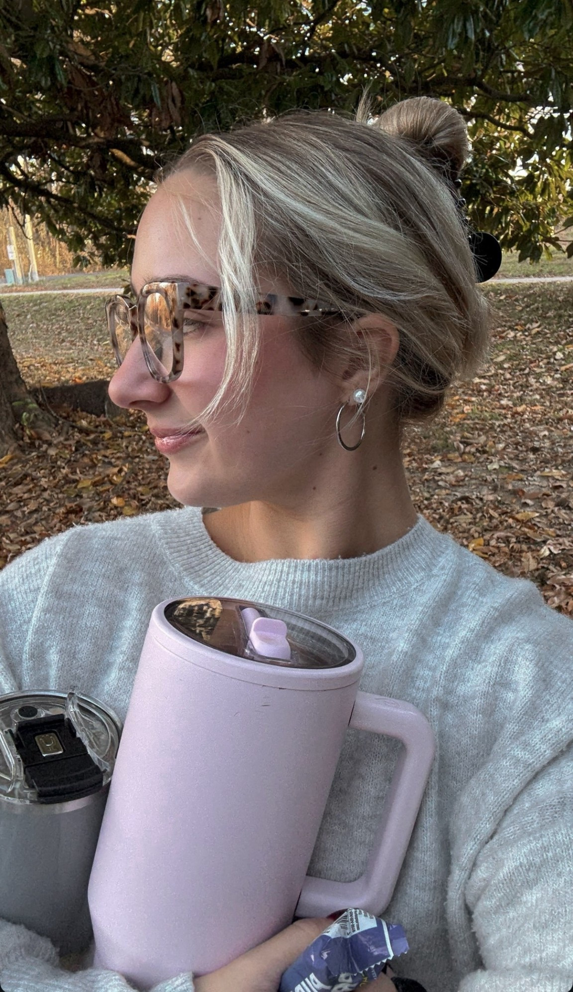 My pink hydro jug to keep my water always cold and 40oz! No spillage either🌸🌷

#LTKfitnessgoals #LTKActive #LTKselfcare