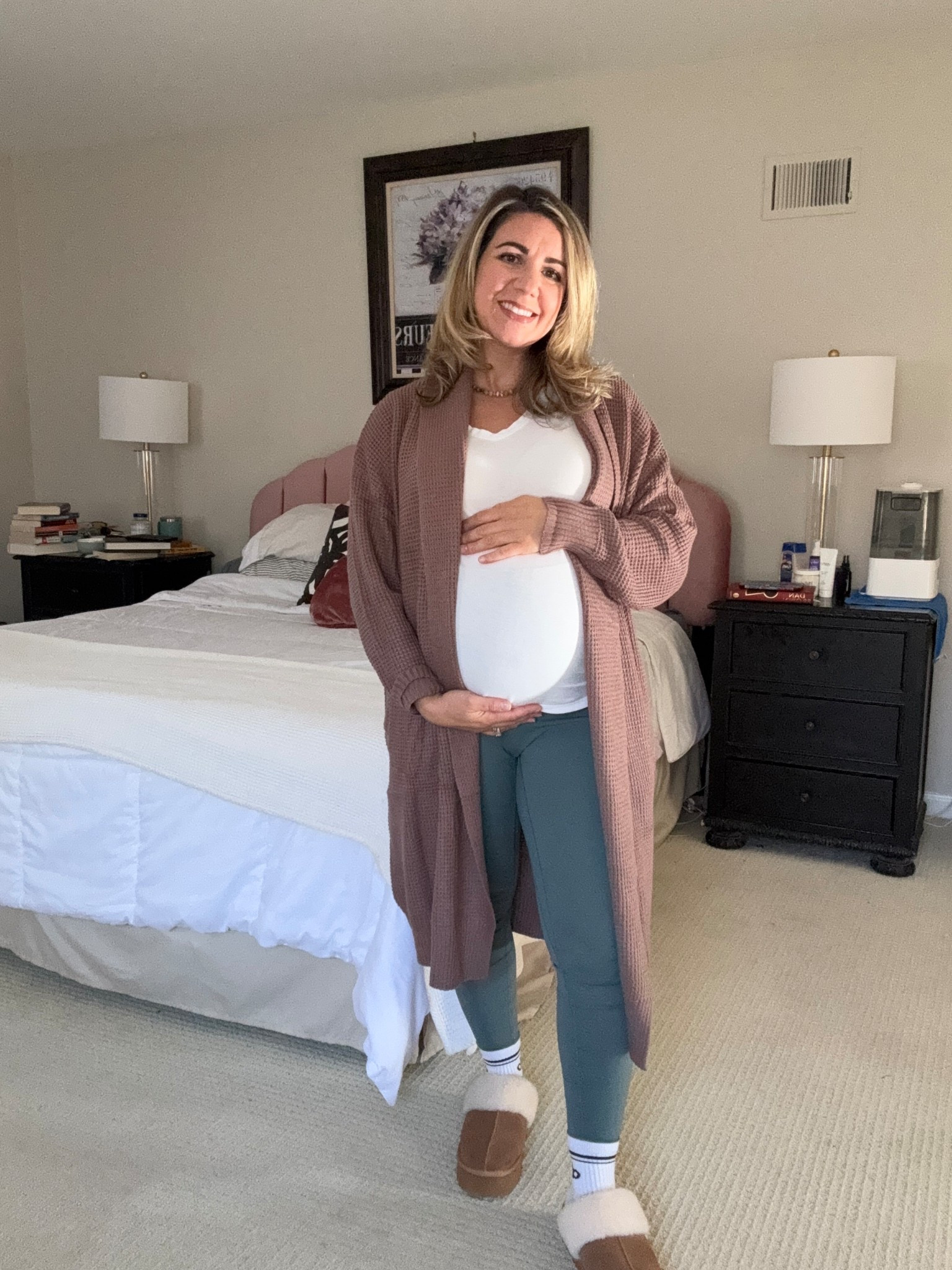 Easy maternity outfit formula! These poshdivah maternity leggings will be on sale 11/15 on Amazon, no code required. 

#LTKBump #LTKSaleAlert