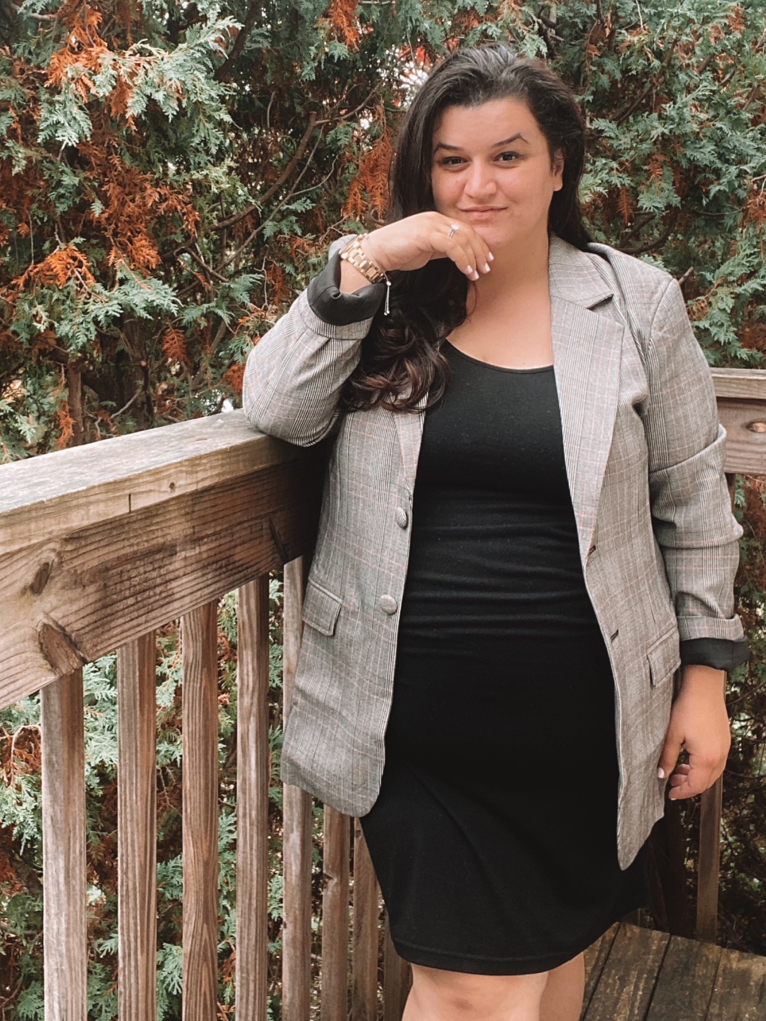 Who says you can’t be powerful and be pregnant at the same time? This houndstooth fall loose blazer is a great work, teachers, and date outfit. Im all about a versatile outfit! I paired this blazer with a black shirt dress and flats. For jewelry I’m wearing a gold Burberry watch’s, diamond half tennis bracelet and emerald cut diamond ring. 

#LTKbump #LTKSale #LTKworkwear