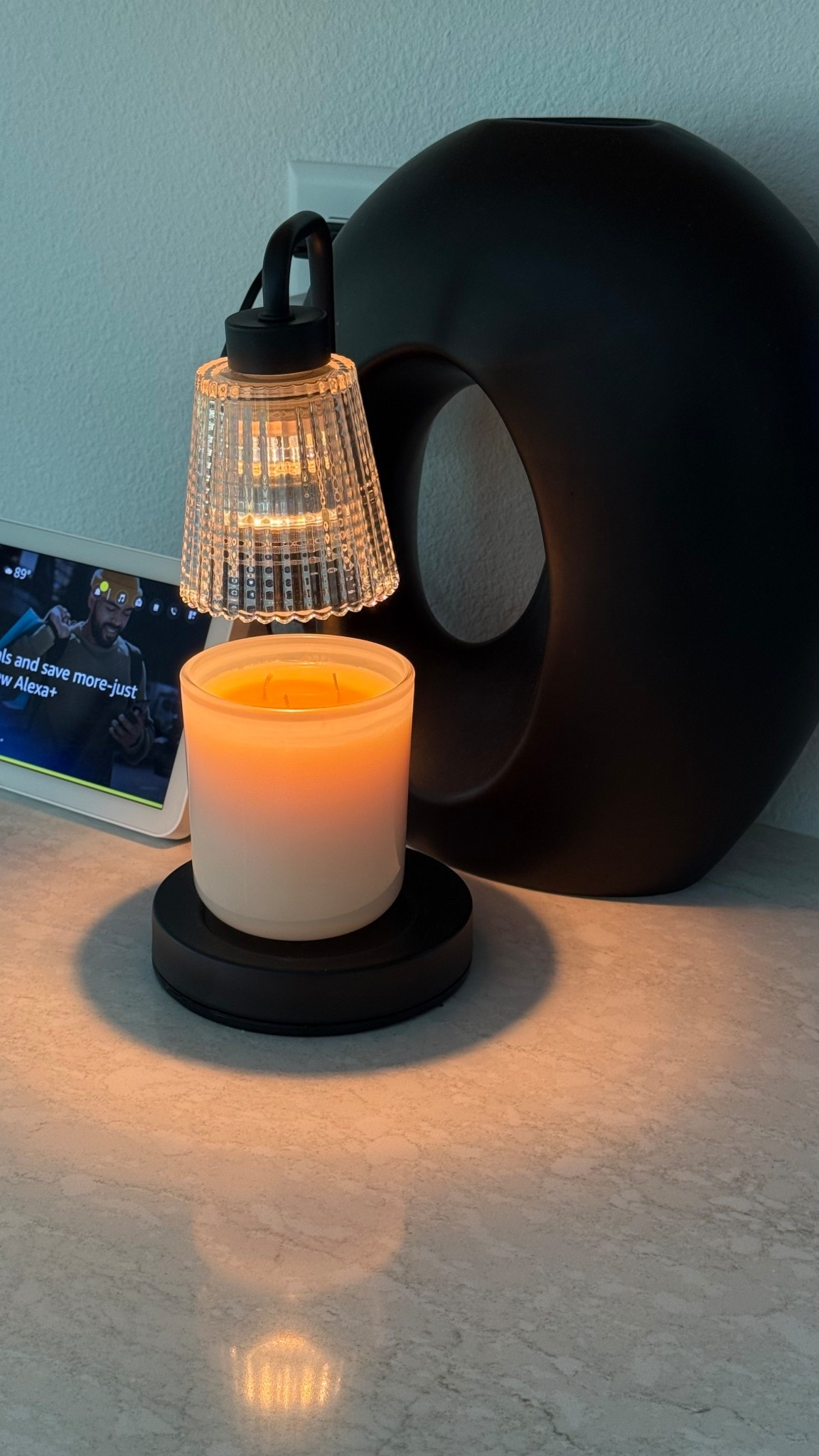 Beeswax essential oil candle and candle warmer 

#LTKHome #LTKSaleAlert