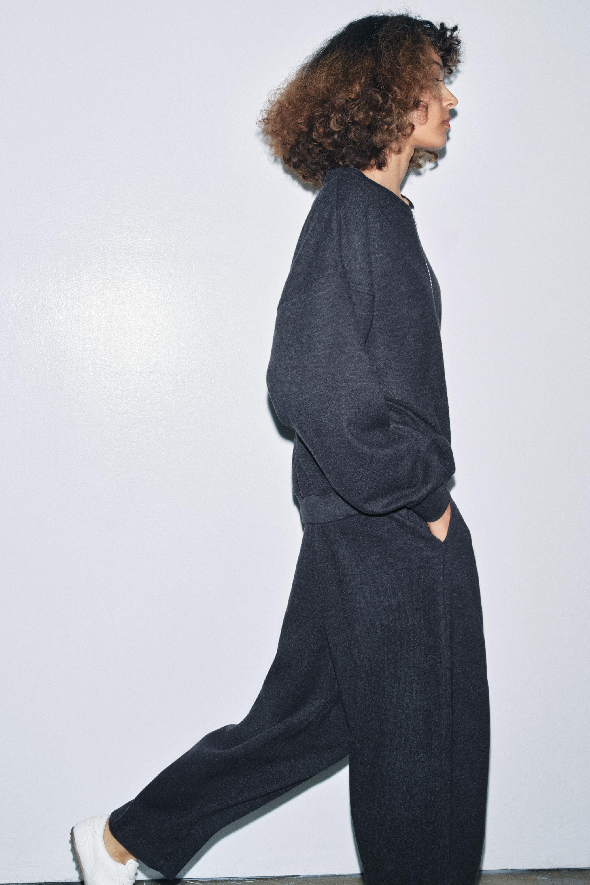 SOFT RIB ZIP-UP SWEATSHIRT | Zara UK