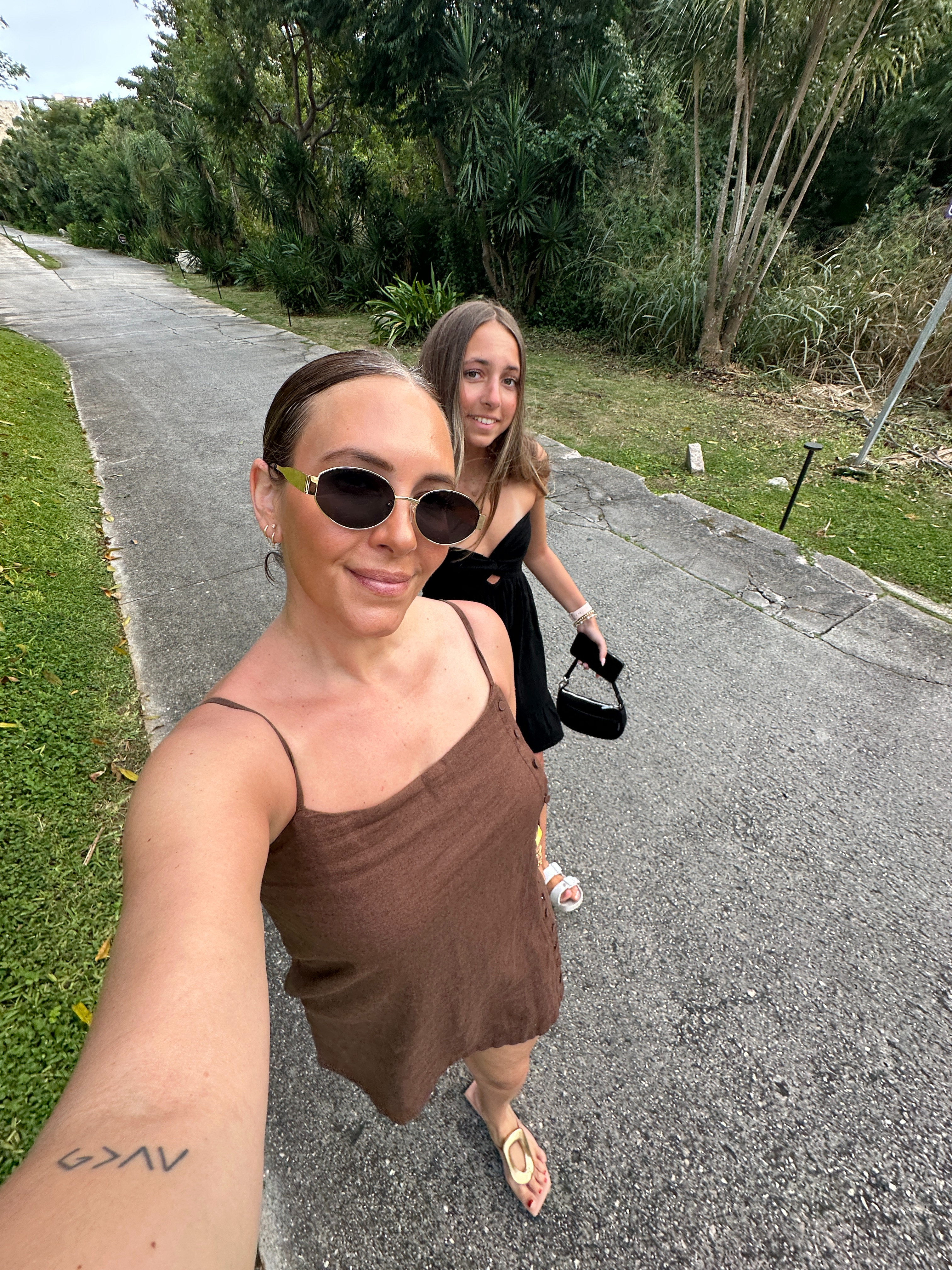 My favorite and most worn sunglasses!  

 #LTKmomlife #LTKOver40 #LTKSaleAlert