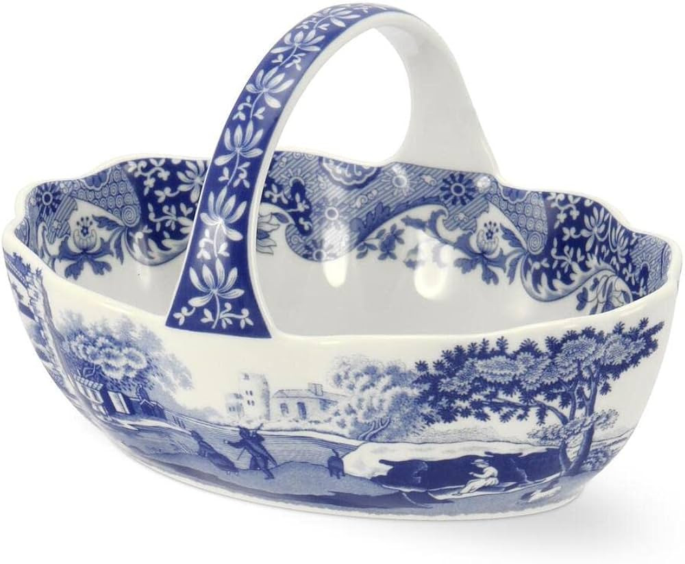 Spode Blue Italian Handled Basket | Fruit Bowl | Centerpiece for Potpourri | Home Décor | Made o... | Amazon (US)