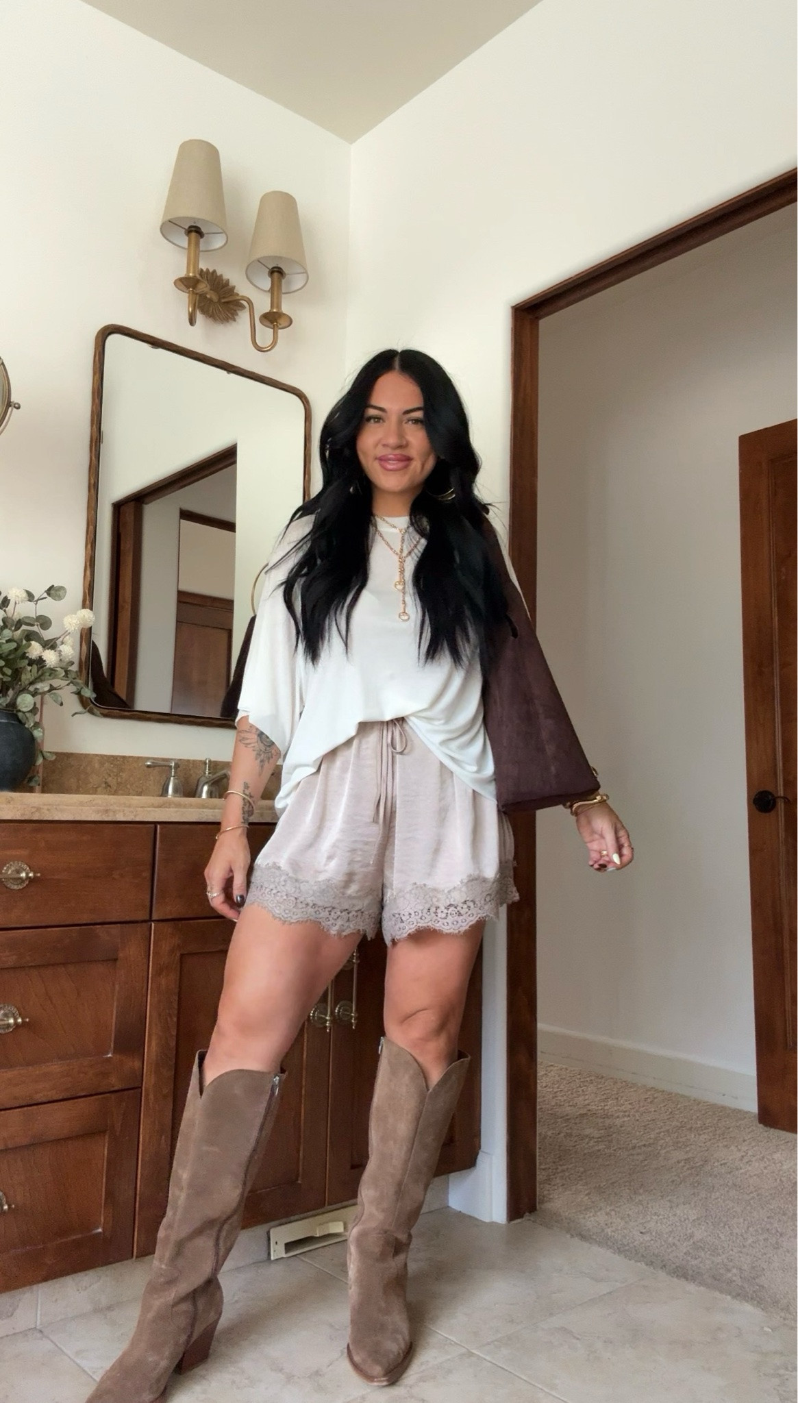 Large in top, medium in shorts!

Copper + cloth, copper & cloth, fall favs, fall wardrobe, fall fashion, midsize fashion, tori block

#LTKootd #LTKSeasonal #LTKMidsize