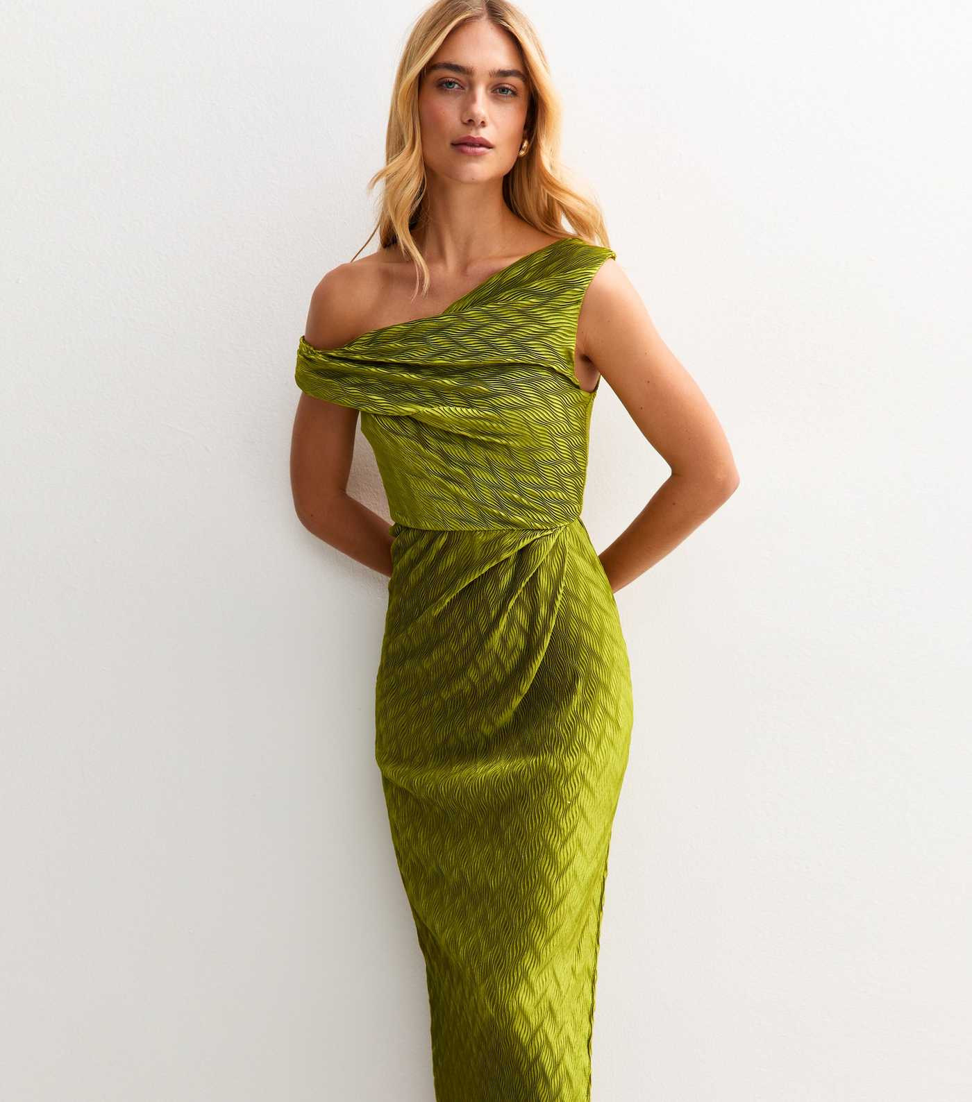 Light Green Textured One Shoulder Slit Hem Midi Dress | New Look | New Look (UK)