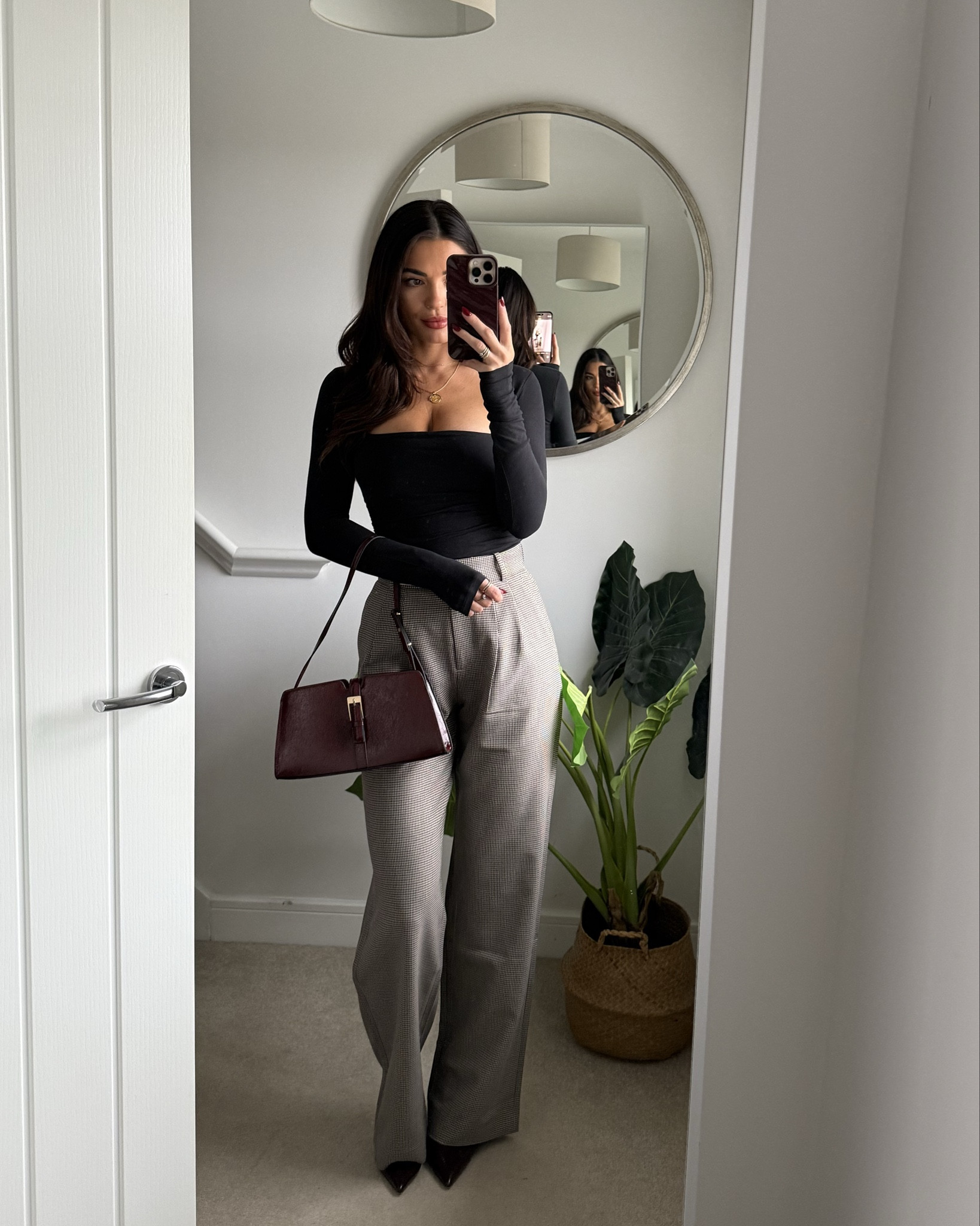 Workwear but make it date night ready too! #trousers #autumnworkwear #basics 

#LTKdatenight #LTKwinter #LTKautumn