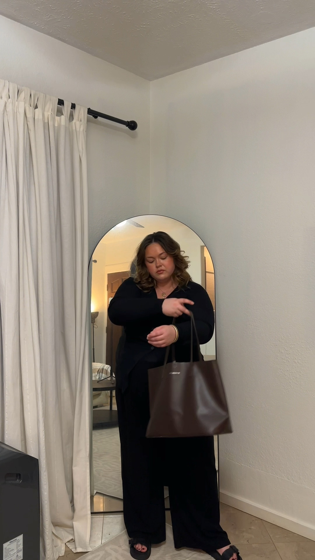 9 months pregnant ootd! Wearing an XXL in everything. These pants have worked sooo well for me and grown so nicely with the bump my whole pregnancy. 

#LTKBump #LTKPlusSize #LTKStyleTip