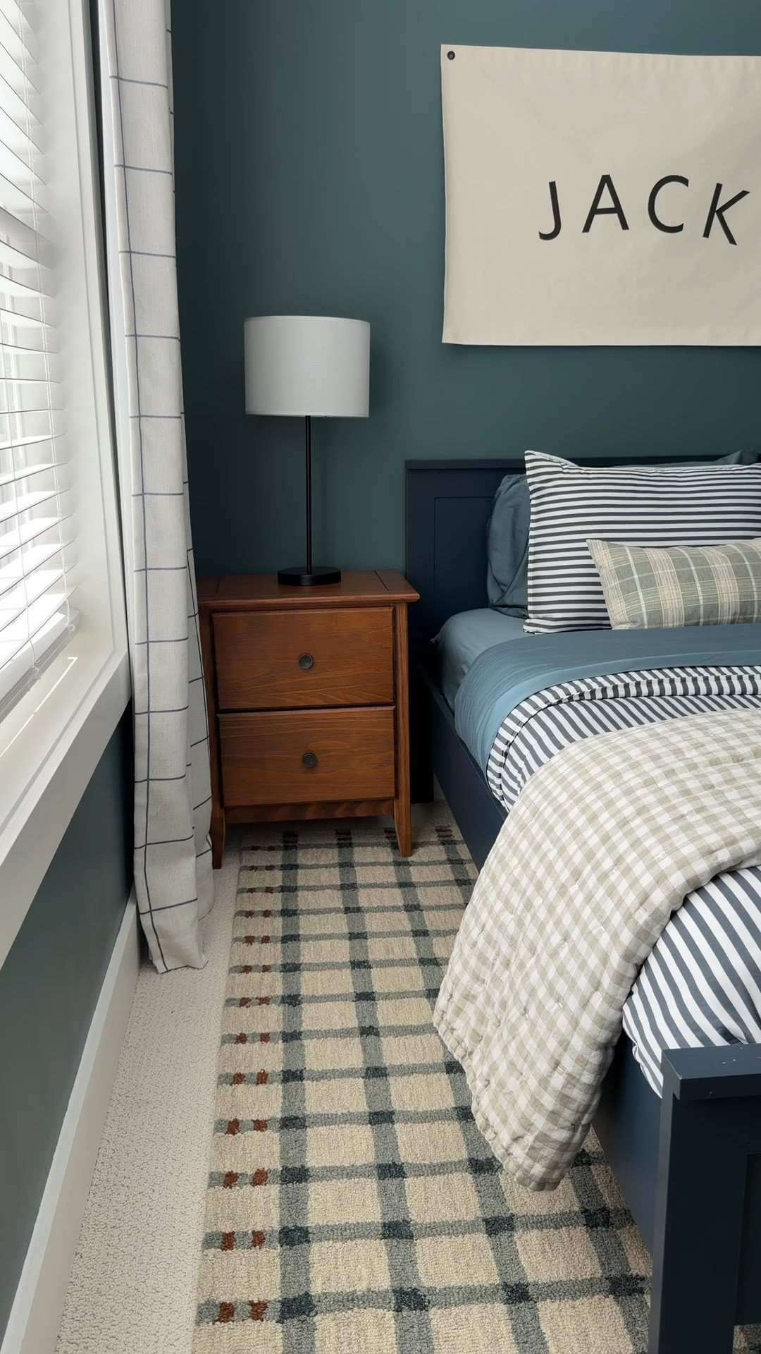 #Ad This is the bedding that my family can’t get enough of! My son’s room was the final room in our house that needed another bedding upgrade and Quince delivered! These cooling and buttery soft Bamboo sheets are a hit in our family and with our guest. Love the fun layers of patterns in this space ✨


@Quince #QuincePartner #liketkit @shop.LTK

#LTKHome #LTKKids #LTKmomlife