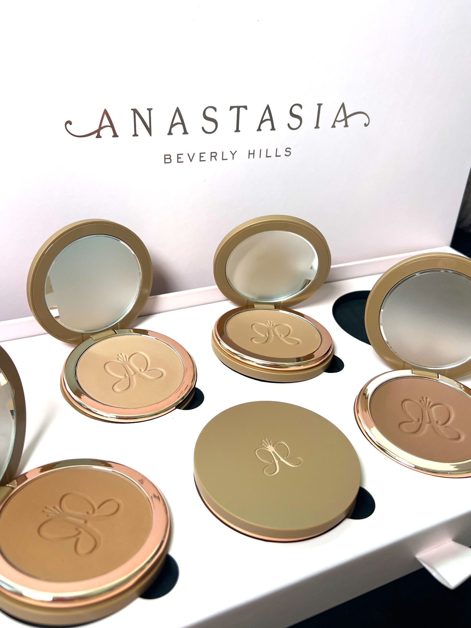 NEW!🤩 soft, blurring bronzer from Anastasia Beverly Hills are divine.!! I wear shade ; Golden Beach Glow 

#LTKFindsUnder50 #LTKBeauty #LTKOver40