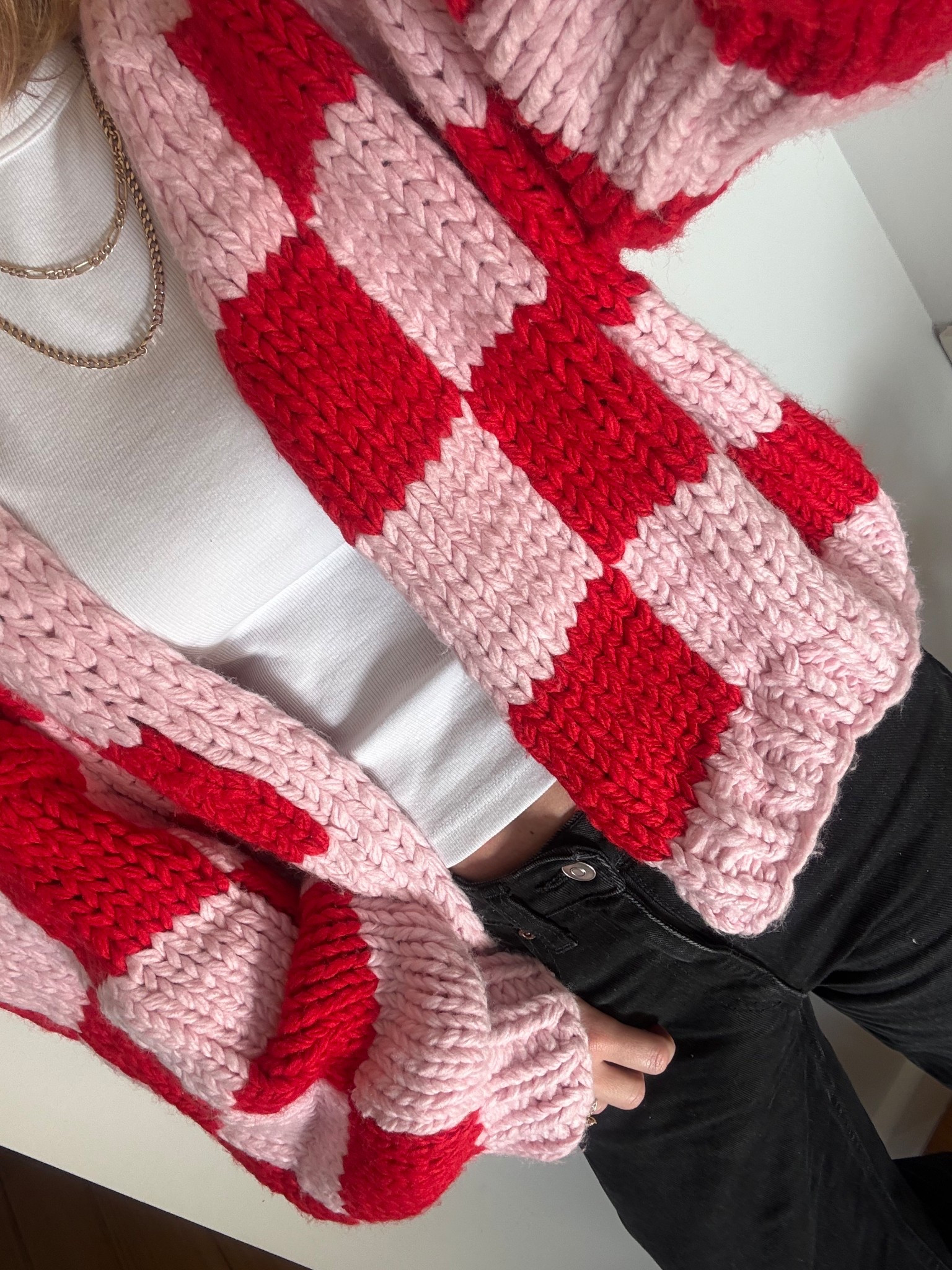 Red & Pink cardi 

Wearing a size XS/S 

It’s a perfect oversized knit so get your size no need to size up 🎀 



#LTKaustralia #LTKwinter #LTKpetite