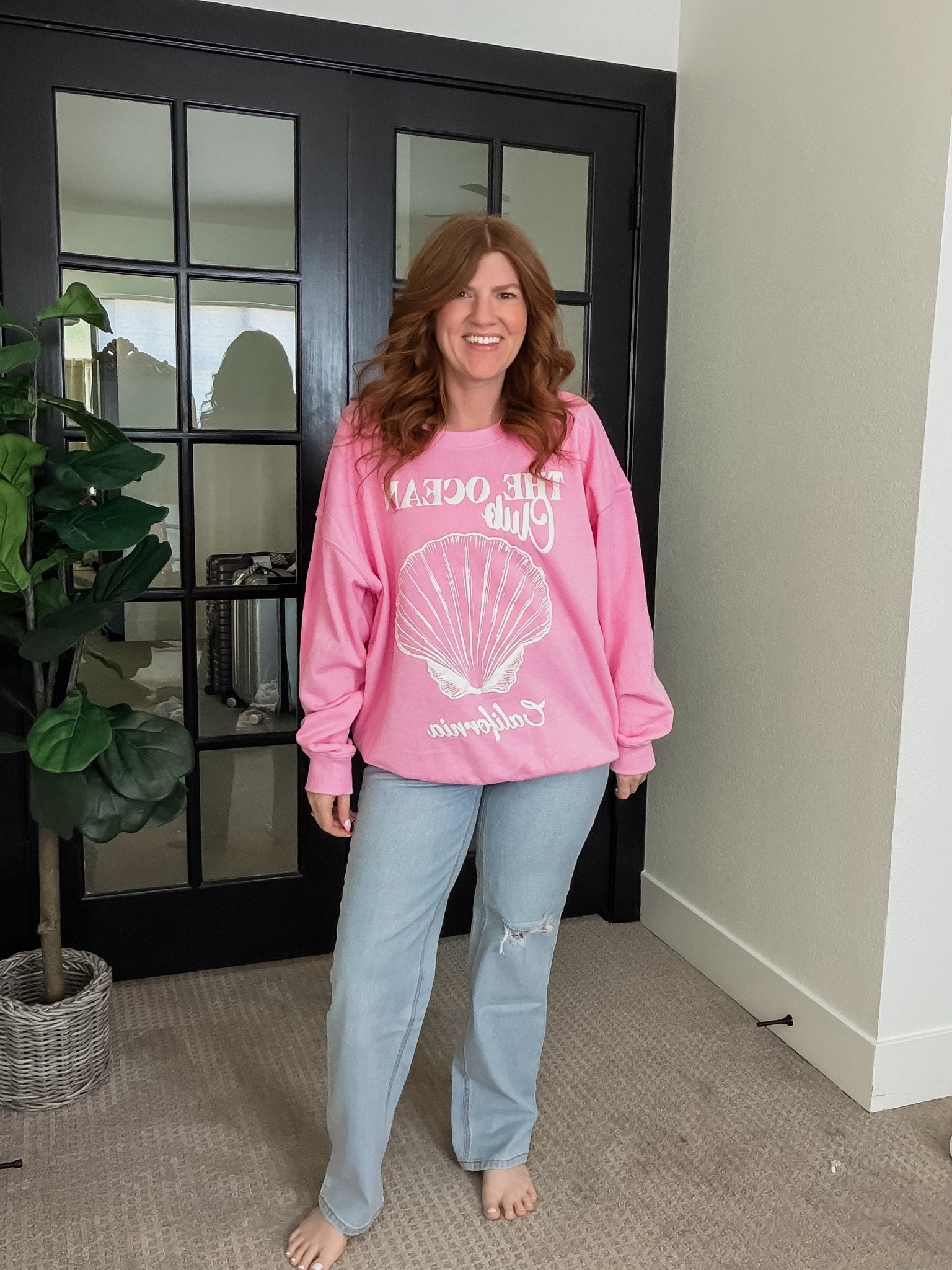 Can’t get over these $15 jeans from Walmart! Wearing size 6. Petite friendly!