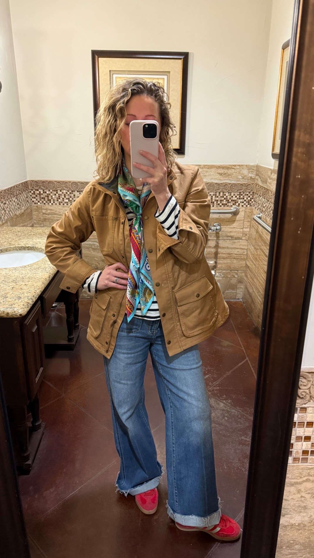 Comfortable style for behind the chair. 


#LTKOver40 #LTKootd #LTKWorkwear