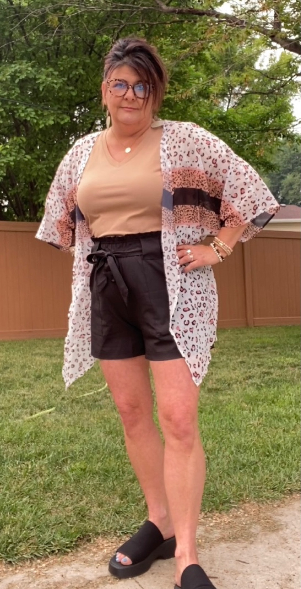 Shorts really snatch the waist! Love the animal print kimono, and of course you can’t go wrong with another pair of these dream pair sandals from Amazon! 

#LTKstyletip #LTKshoecrush #LTKcurves