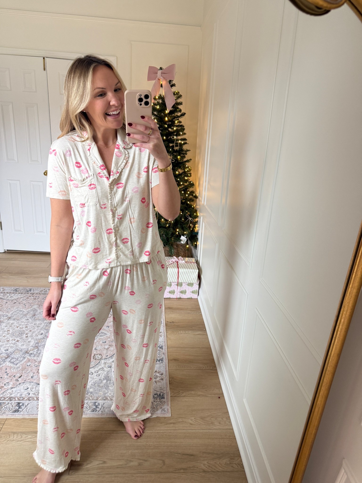 Aerie pajamas - these would msske a great gift  ! Medium top large bottoms 

#LTKGiftGuide #LTKSeasonal #LTKFindsUnder100