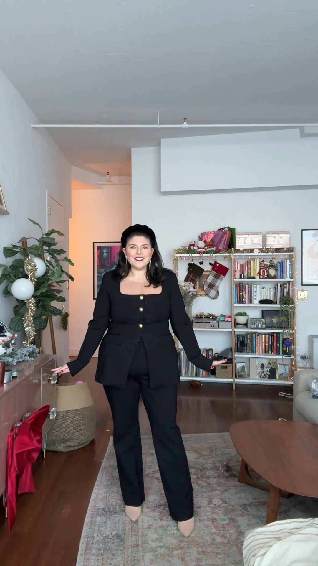 This suit from good American is incredible omg!! I’m wearing a 1x in the top and 18 in the pants. This is perfect for an office party or work event  

#LTKPlusSize #LTKWorkwear #LTKootd