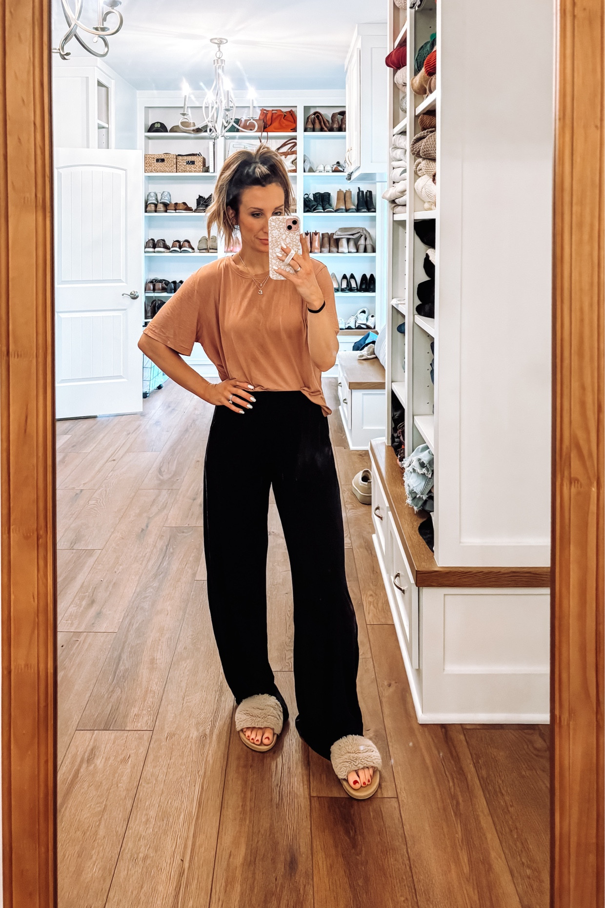 Come to me for all the comfy clothes recs! I’m the queen of cozy/comfy 👑

#LTKSaleAlert #LTKFindsUnder50