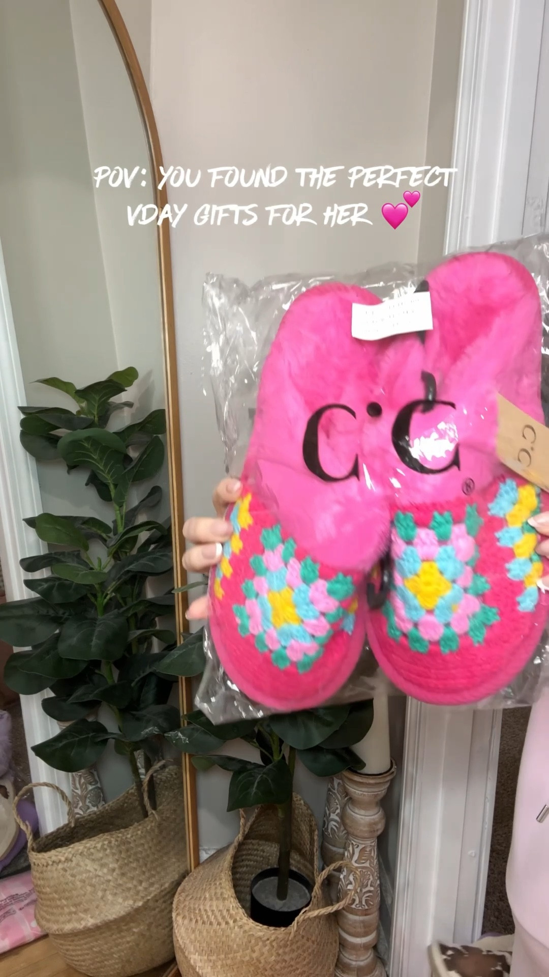 Gifts for her / skipper season / Amazon finds / cozy outfits / trucker hats

#LTKValentine #LTKmomlife