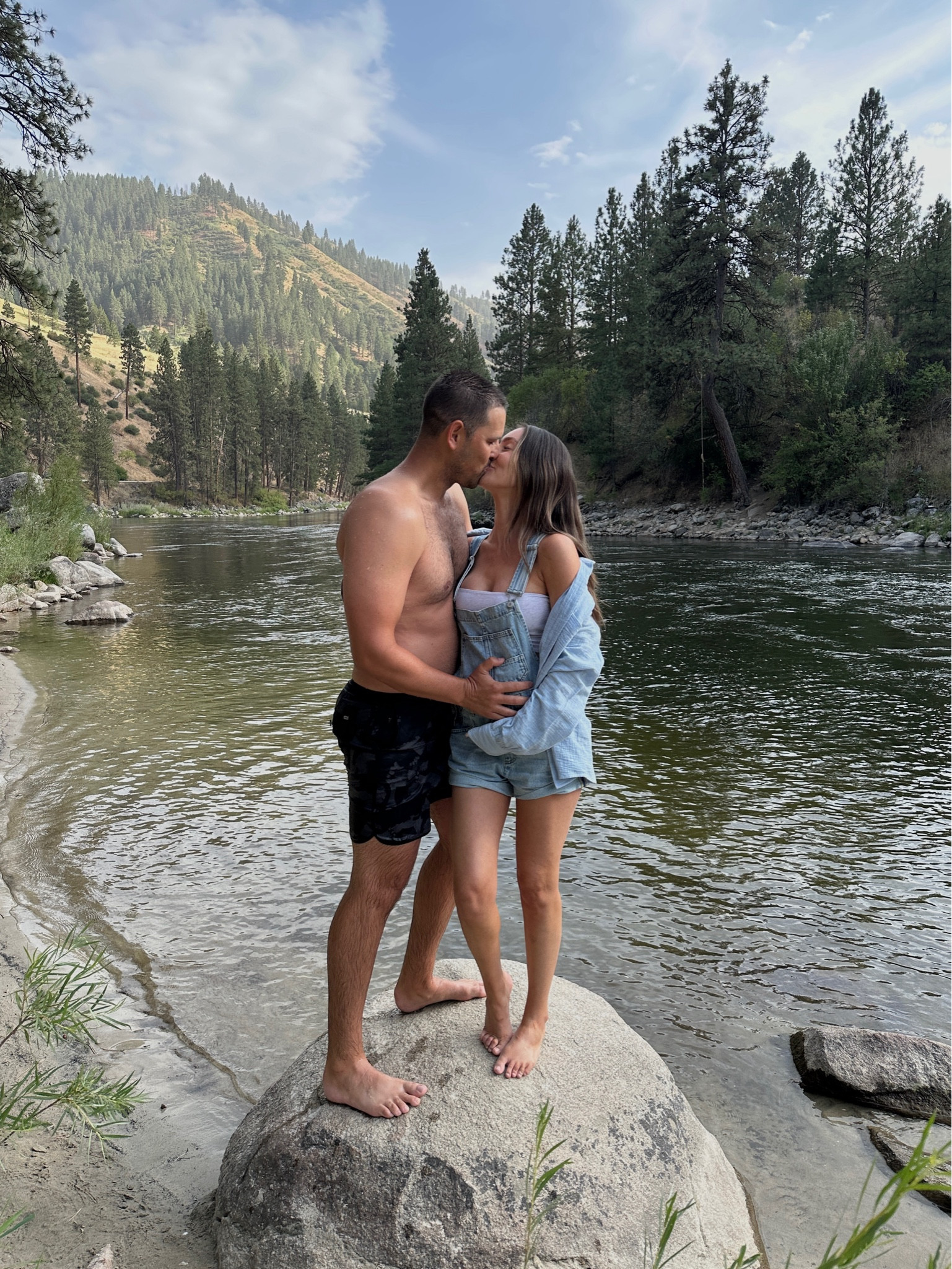 Pregnancy friendly overalls 