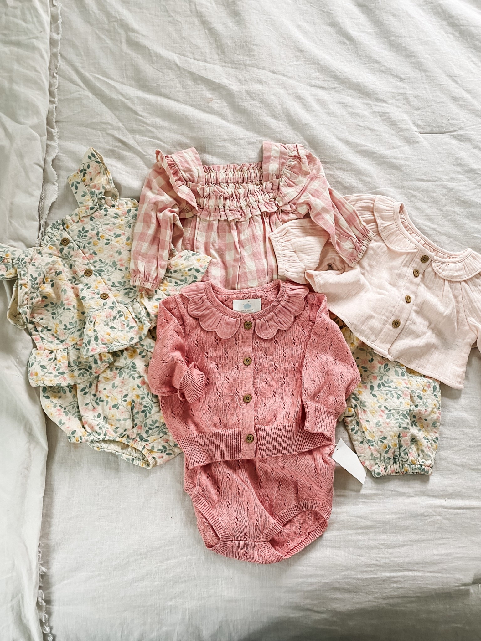 My recent target order. I couldn’t resist these spring florals for baby girl! Not to mention this cutest toddler dress for Ellie girl! 

Spring // Easter dress // baby girl // cloud island 



#LTKFindsUnder50 #LTKKids #LTKSeasonal