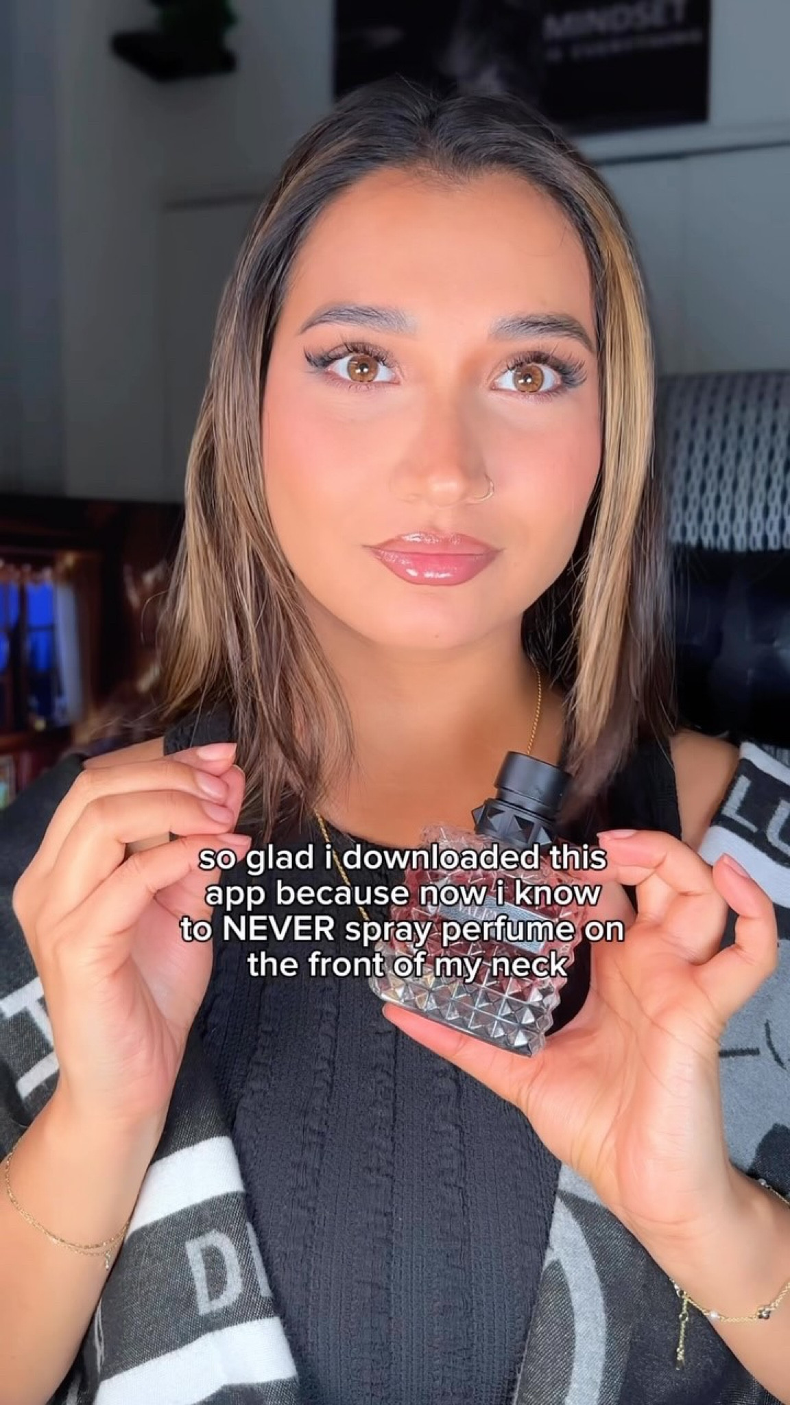 Thank you sis 

@valentino.beauty perfume 

#valentinoborninroma #valentinobeauty 

•
•

•
#perfume #perfumelovers #perfumelayering #viral #beauty #pov #girls #fragrance #explore #explorepage 

•
•
•

#LTKFindsUnder100 #LTKGiftGuide #LTKBeauty