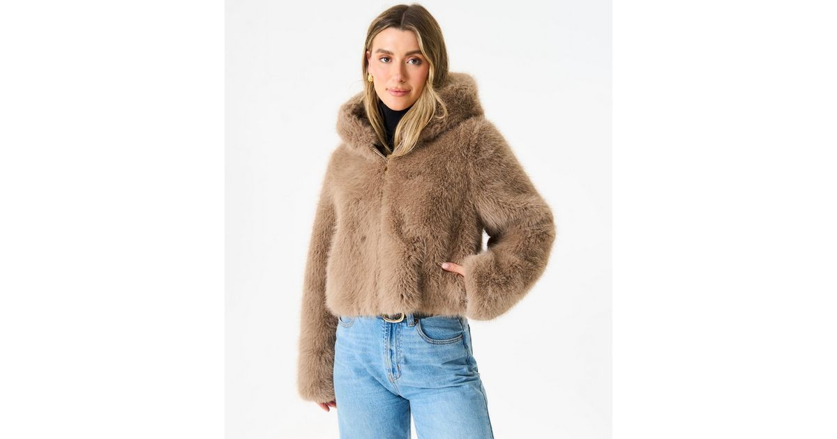 Gini London Beige Faux Fur Cropped Jacket | New Look | New Look (UK)