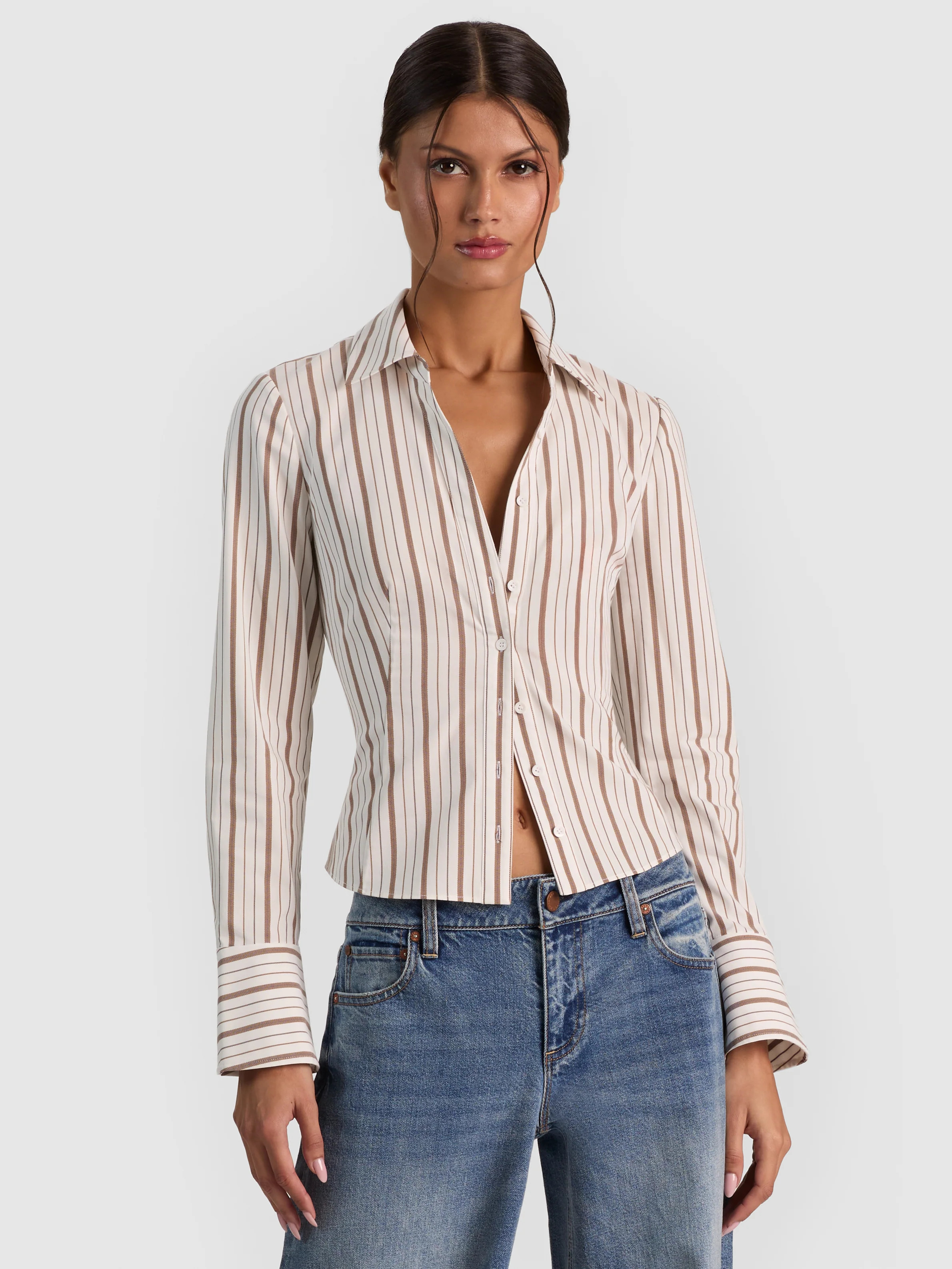 FREYA FITTED NIPPED WAIST BTN DWN TOP in OFF WHITE MULTI | ALICE + OLIVIA | Alice + Olivia