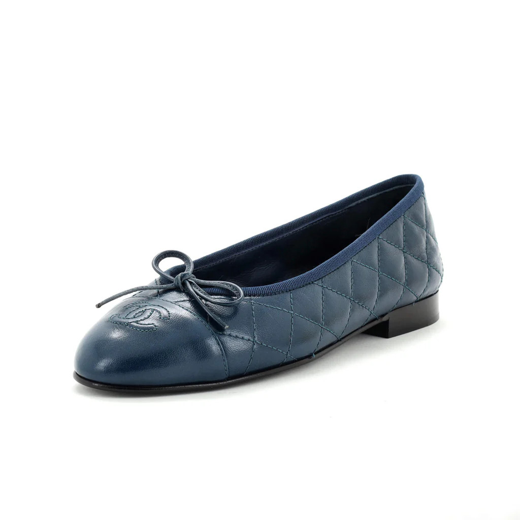 Women's CC Cap Toe Bow Ballerina Flats Quilted Leather | Rebag