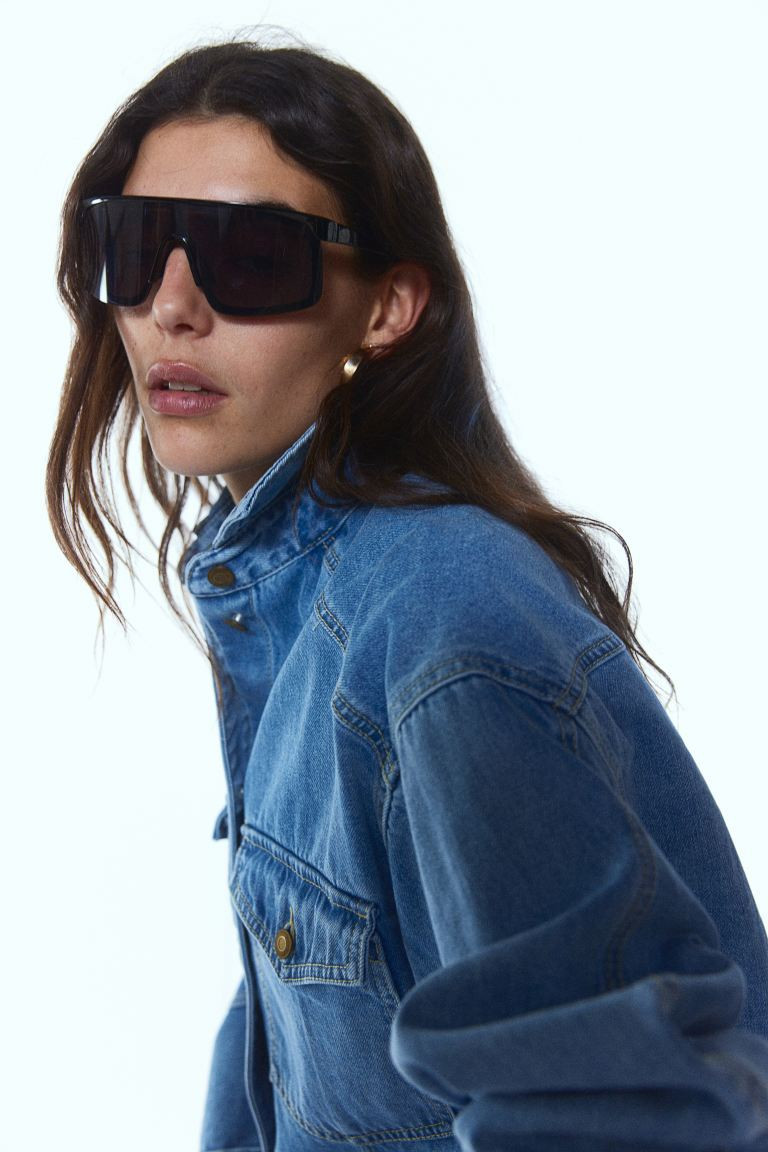 Denim shacket | H&M (UK, MY, IN, SG, PH, TW, HK)