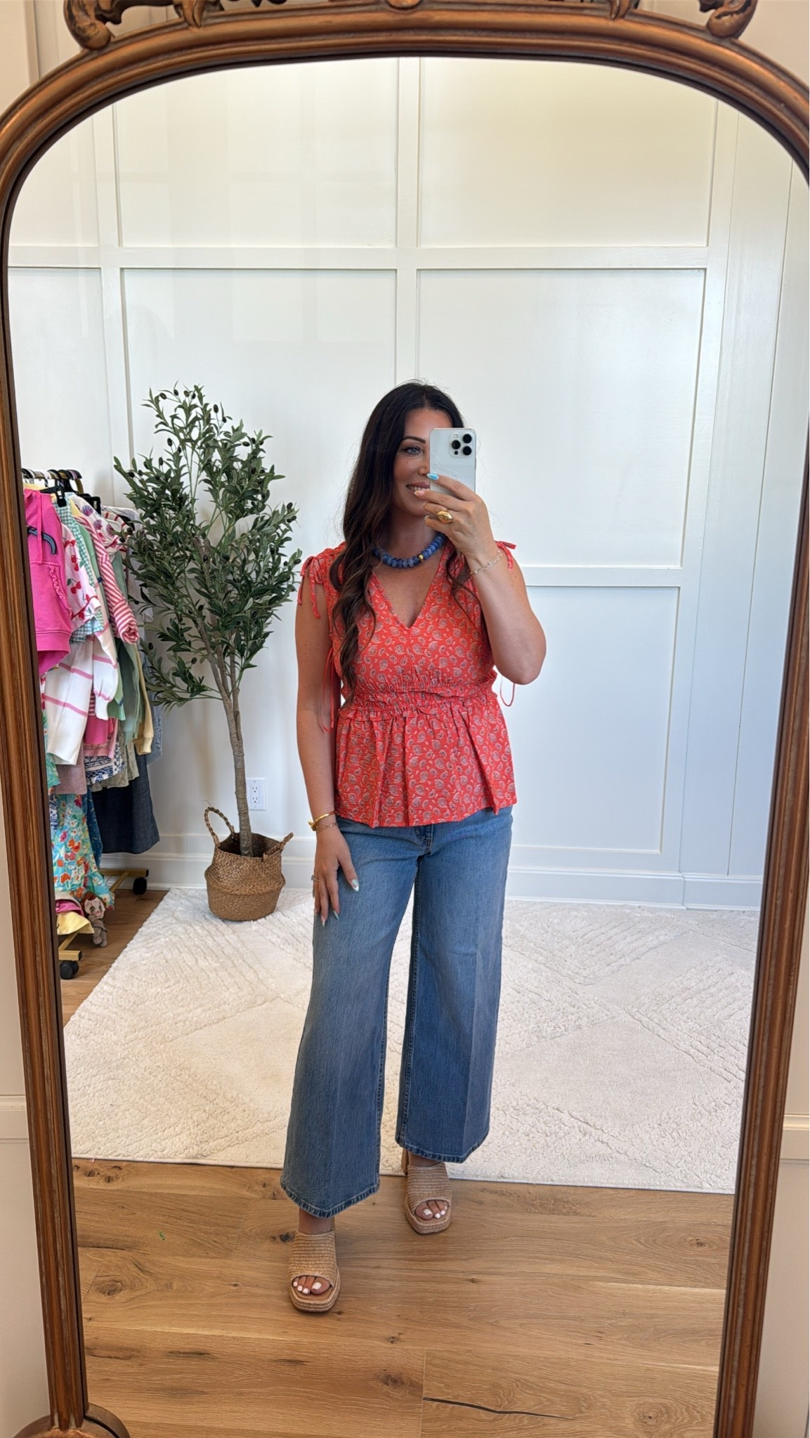 The cutest top to add a pop of color to your denim! ❤️ Paired with wide-leg jeans for an easy outfit you’ll wear on repeat. For reference I’m 5’4” 140lbs and in a small and 2❤️‍🔥❤️‍🔥

#LTKootd #LTKdayinmylife #LTKmomlife