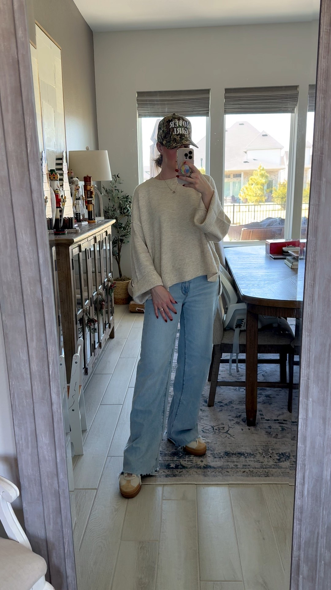 The most comfortable pair of jeans you will ever put on and they are under $100! 

#LTKStyleTip #LTKFindsUnder100 #LTKSeasonal