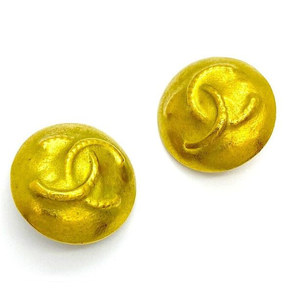 CHANEL CC Logo 24k Gold Plated Vintage Clip-On Button Earrings Authentic | Poshmark