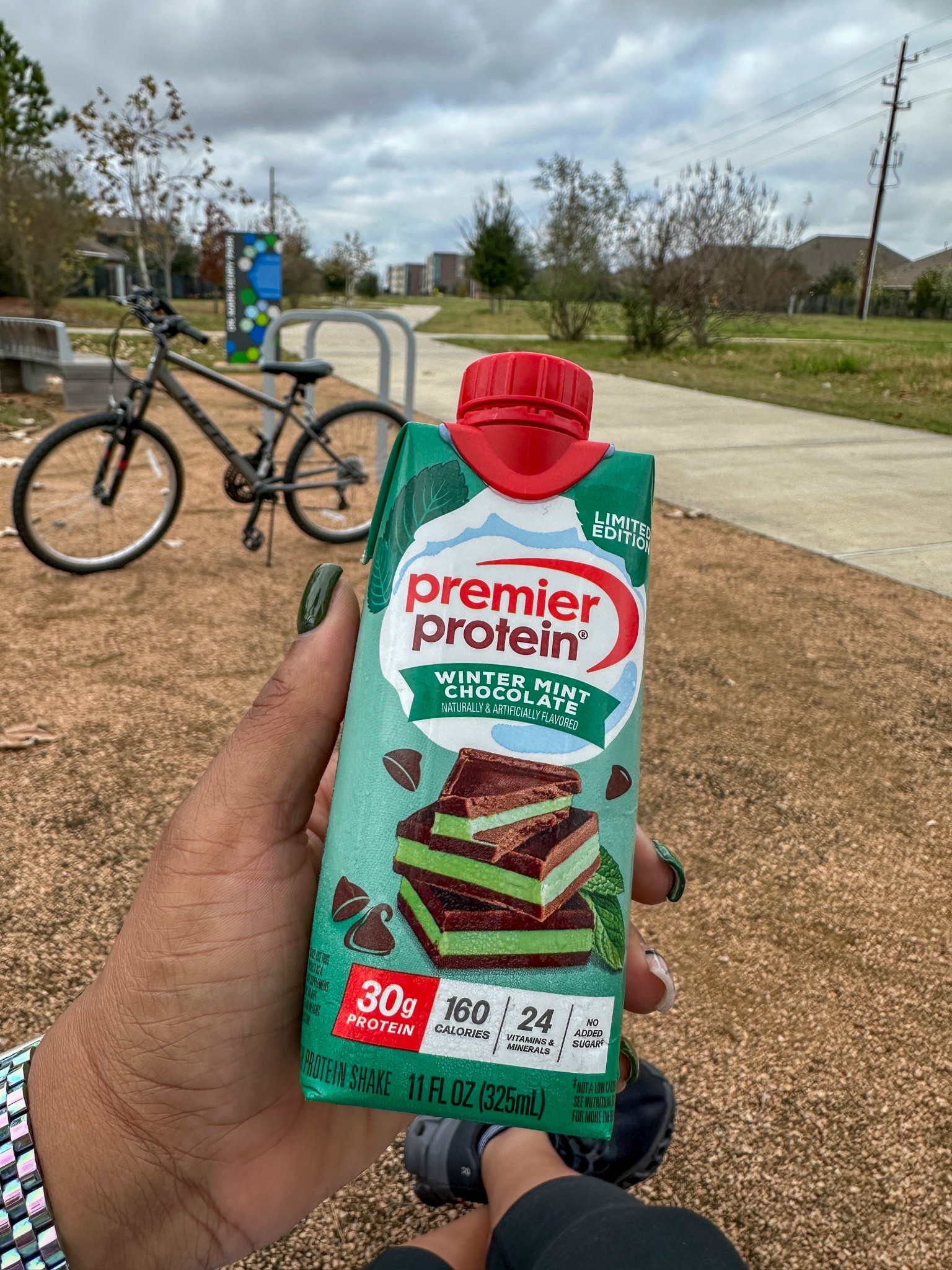 Family workout followed by a protein shake. #proteinshakes #bicycle #fitness #premierprotein #walking #walkingshoes 

#LTKdayinmylife #LTKActive #LTKfitnessgoals