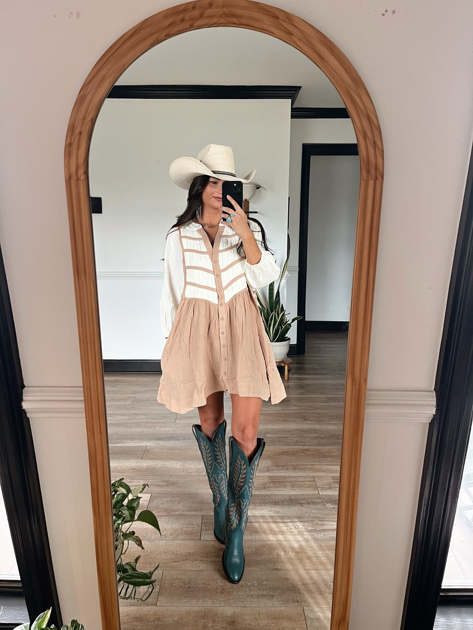 Mini dress restock! Teal boots are on sale

#LTKootd #LTKgrwm #LTKSeasonal