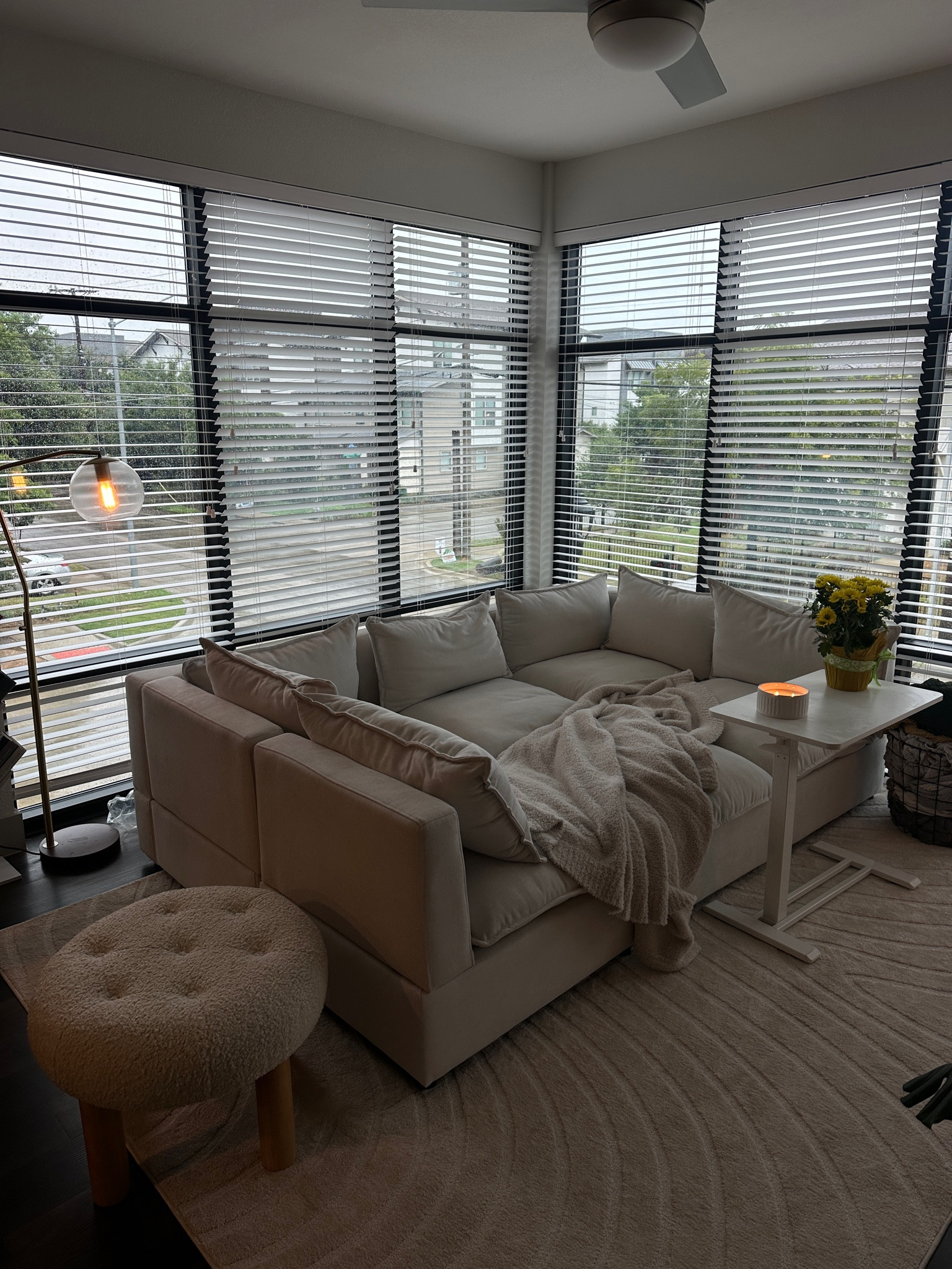 a rainy fall day with these windows 🥰🍂🌧️
